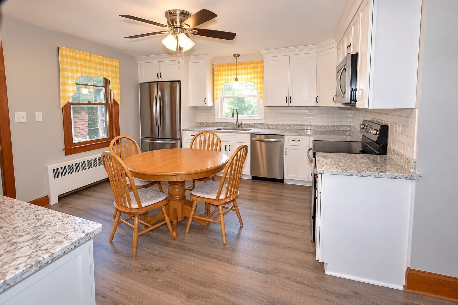 46 Litchfield Ave, Dracut MA 01826