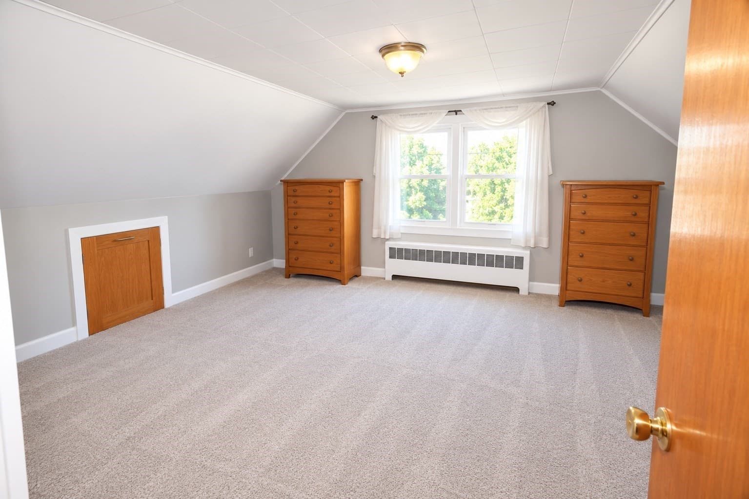 Single Family Residence at 46 Litchfield Ave, Dracut MA 01826, Dracut, photo 10 of 13
