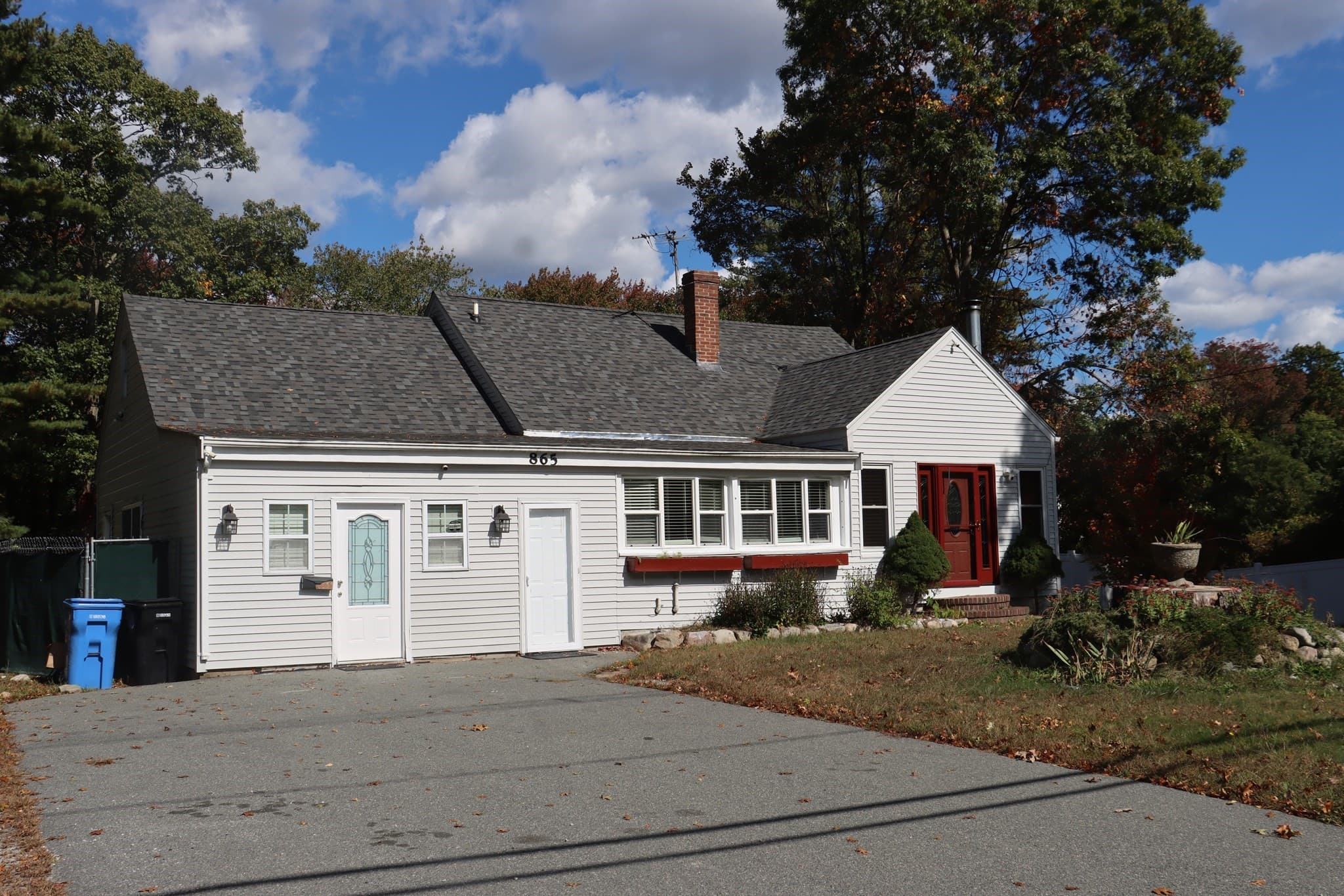 Single Family Residence at 865 Temple St, Whitman MA 02382, Whitman, photo 2 of 24