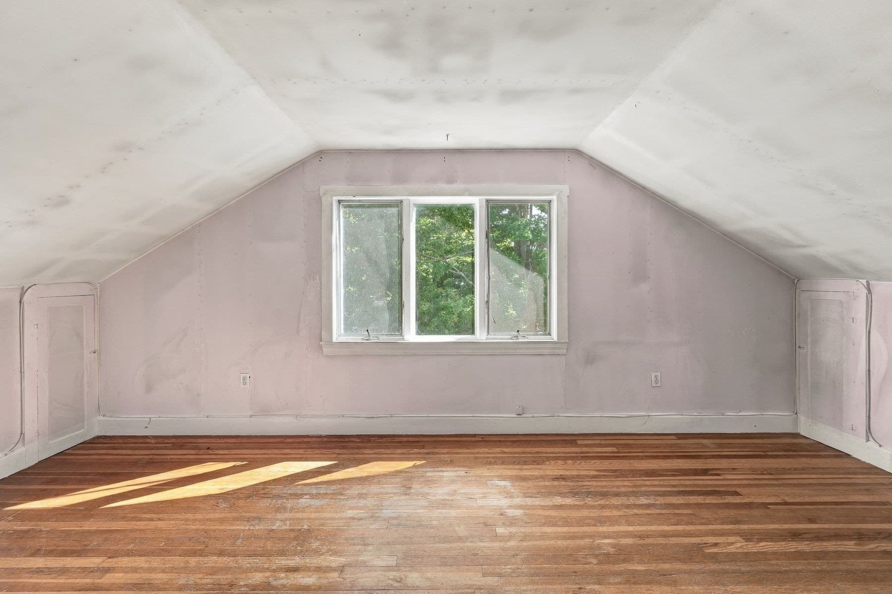 Single Family Residence at 126 Village Street, Marblehead MA 01945, Marblehead, photo 16 of 25