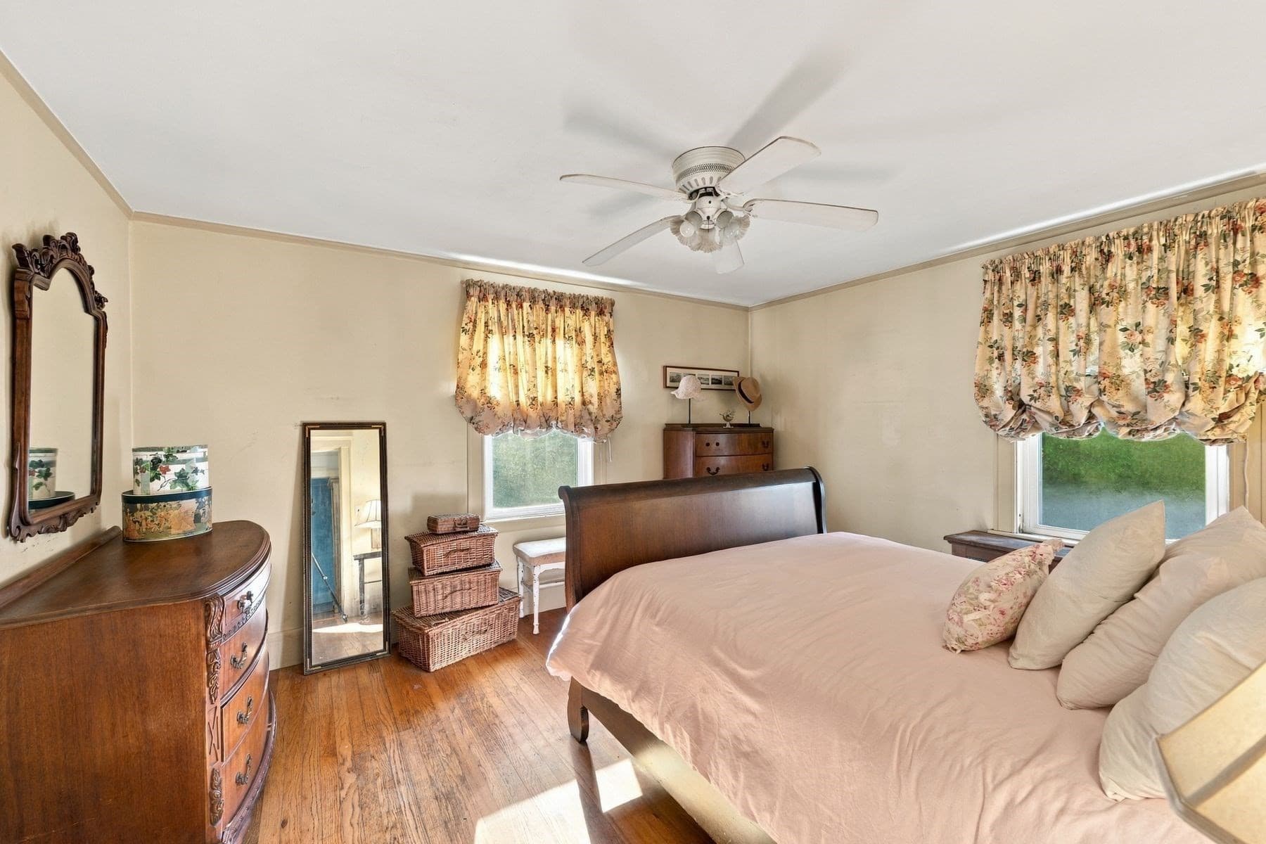 Single Family Residence at 126 Village Street, Marblehead MA 01945, Marblehead, photo 11 of 25