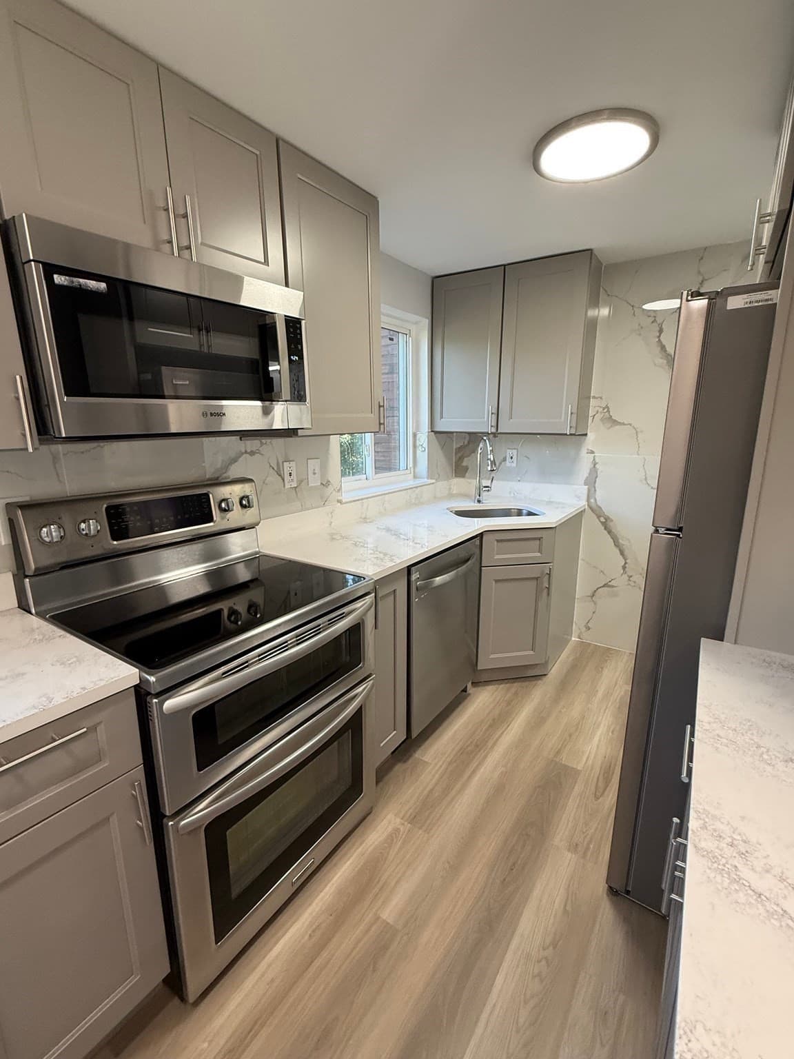 Condominium at 36 Bishop Dr # 36, Framingham MA 01702, Framingham, photo 11 of 23