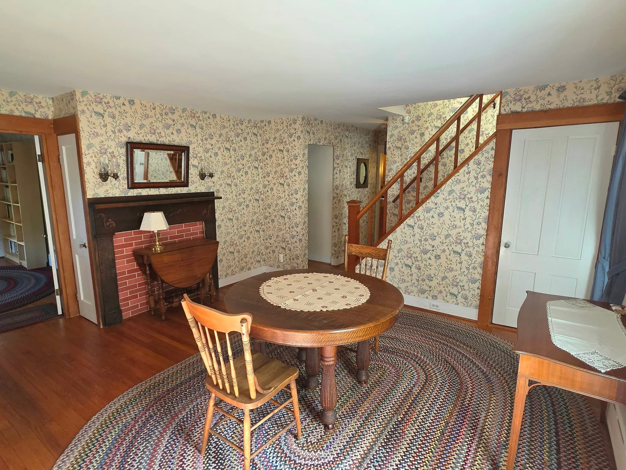 Single Family Residence at 584 Slocum Rd, Dartmouth MA 02747, Dartmouth, photo 10 of 36