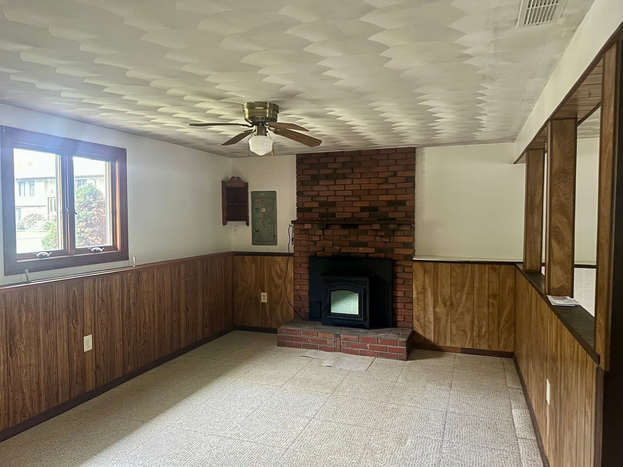 Single Family Residence at 55 Summer Ave, Ludlow MA 01056, Ludlow, photo 23 of 31