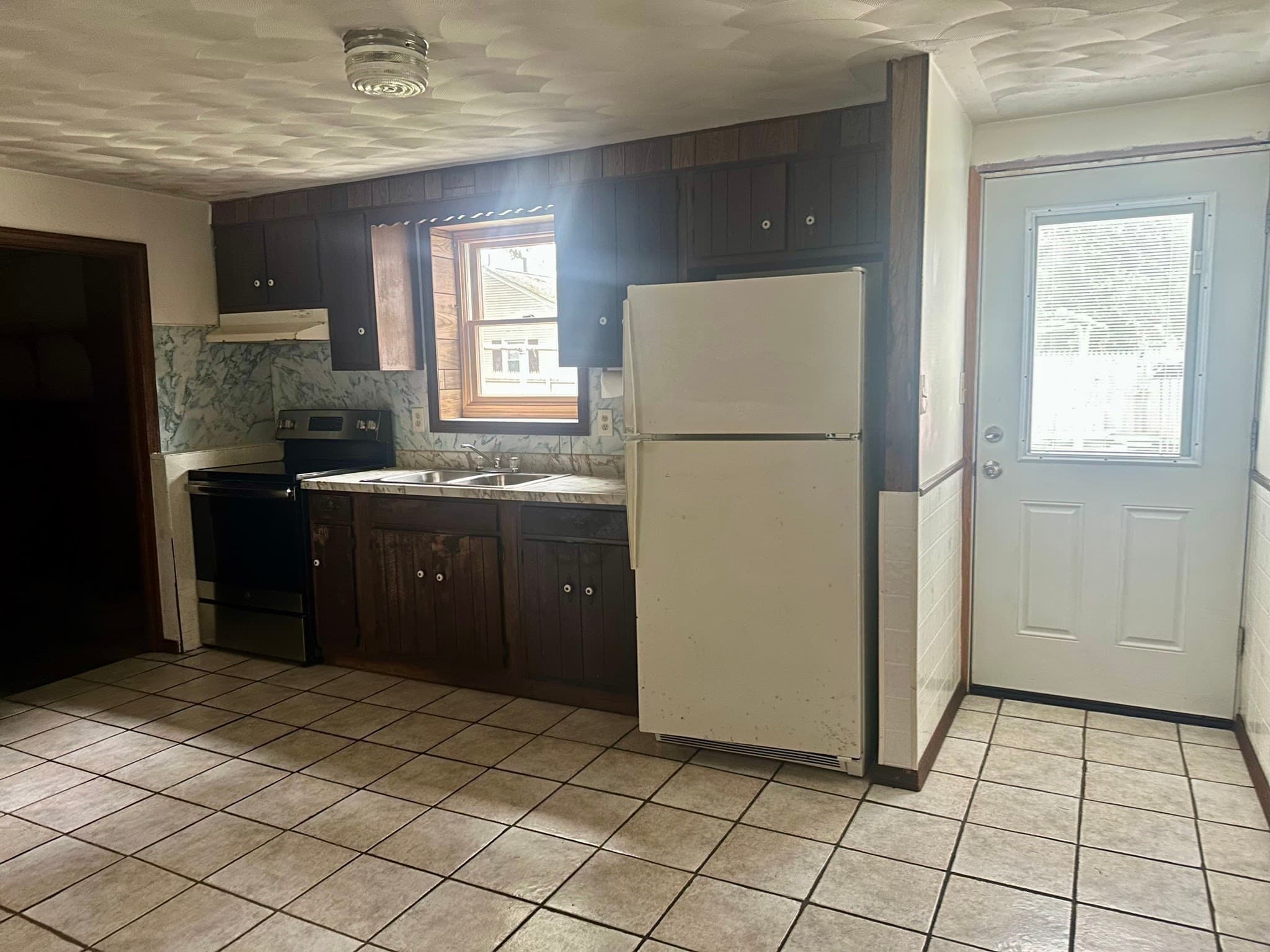 Single Family Residence at 55 Summer Ave, Ludlow MA 01056, Ludlow, photo 26 of 31