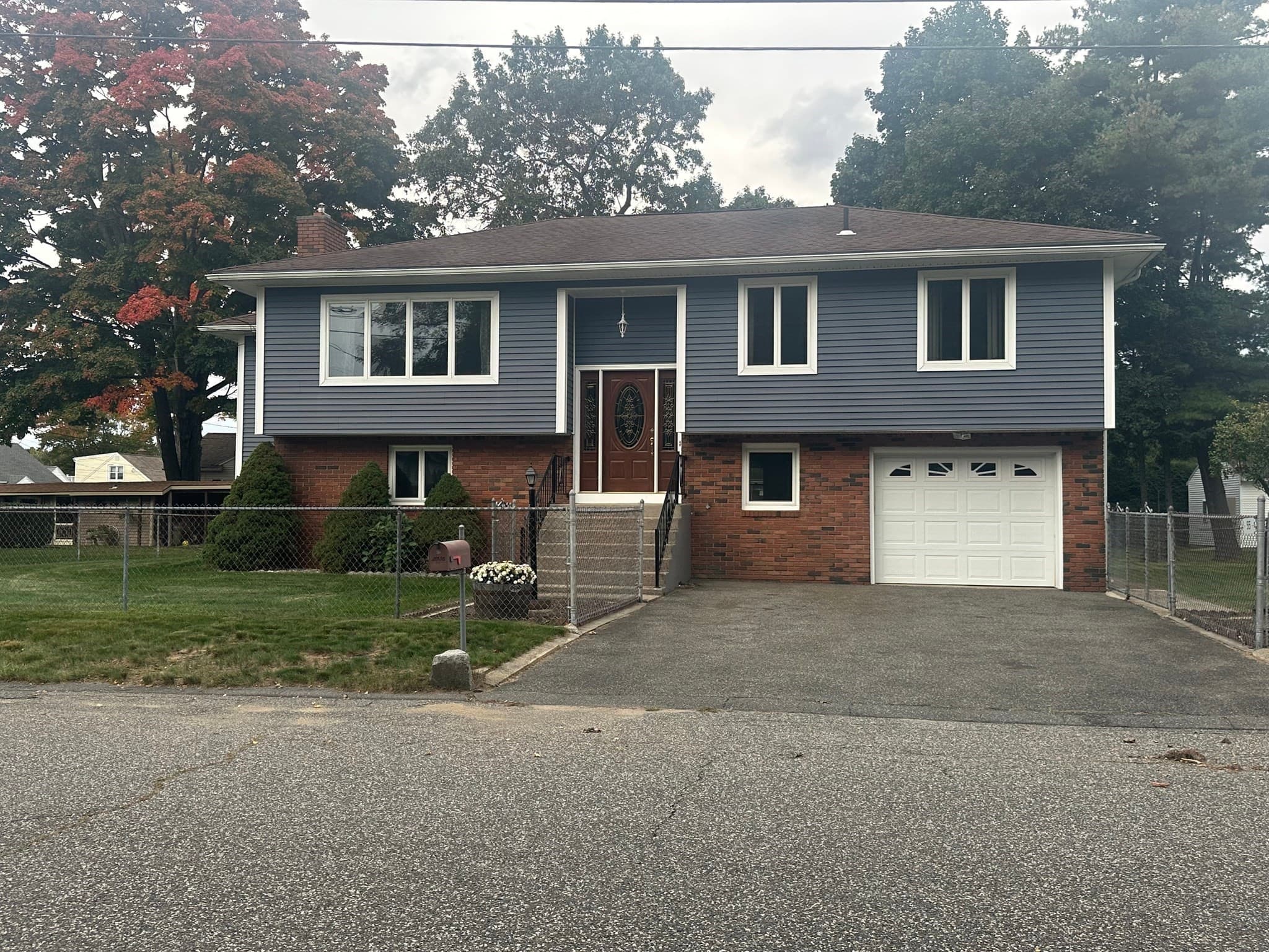 55 Summer Ave, Ludlow MA 01056