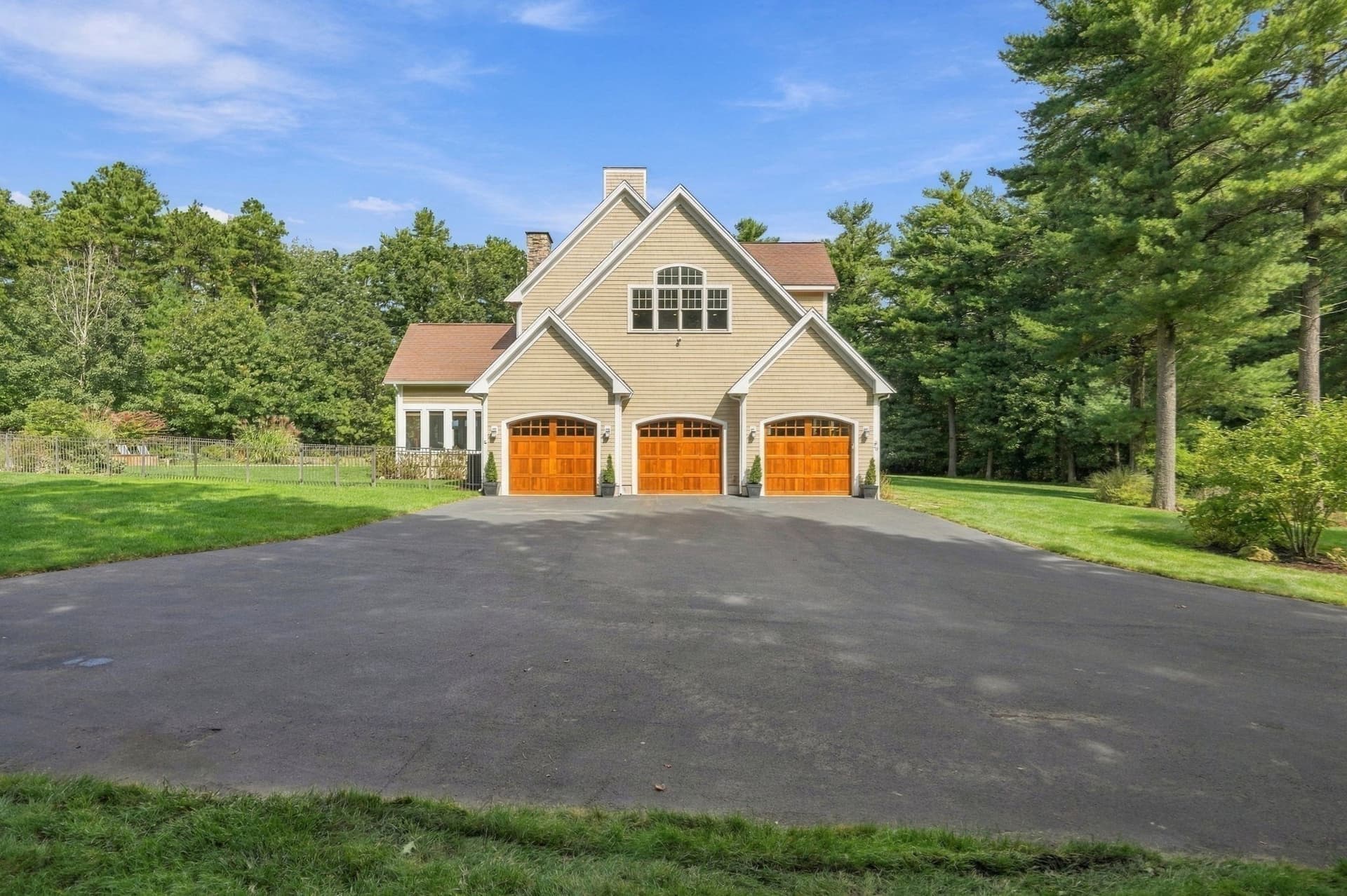 Single Family Residence at 20 Hillside Ln, Duxbury MA 02332, photo 39 of 42
