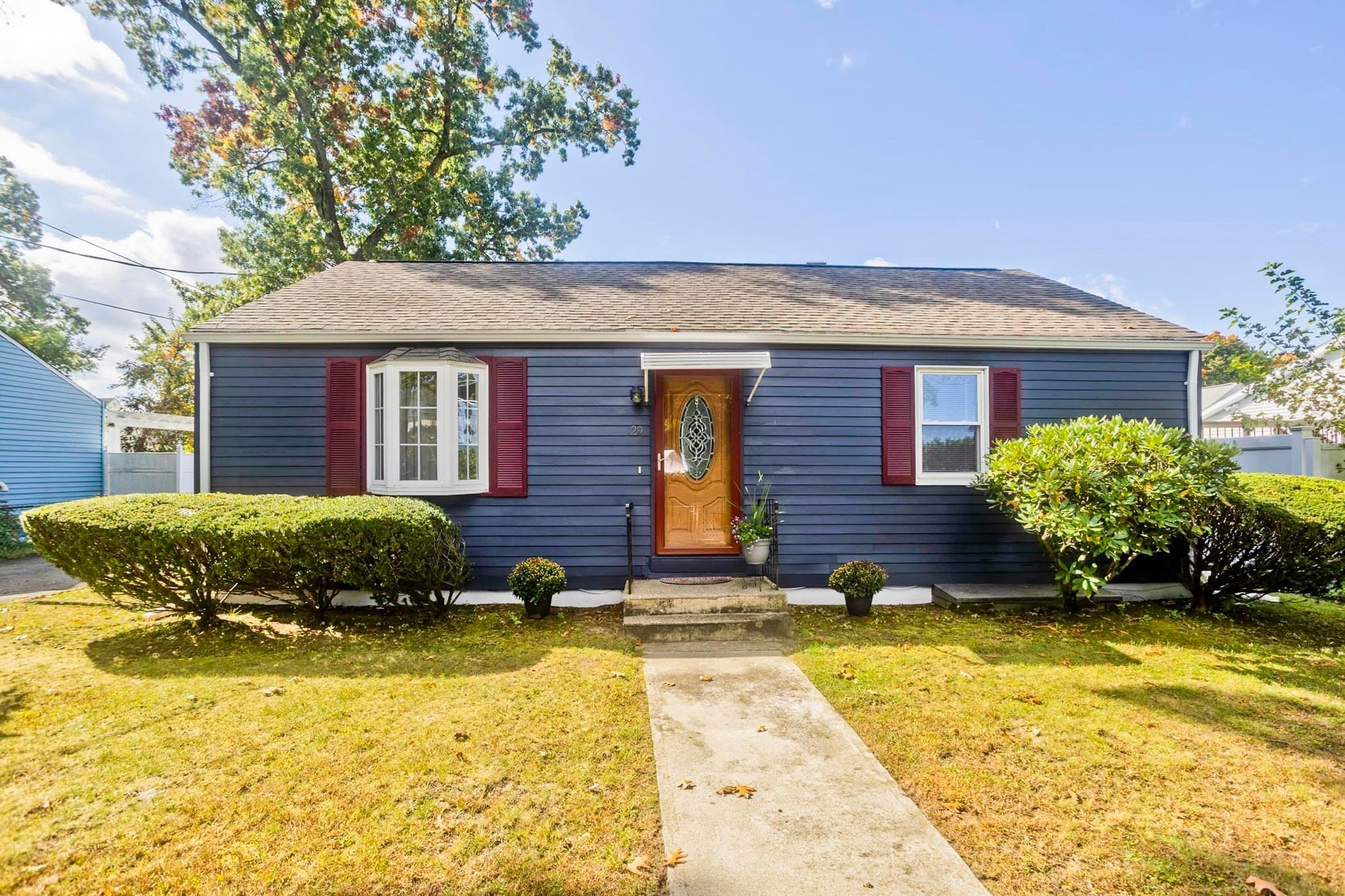 29 Marguerite St, Chicopee MA 01020