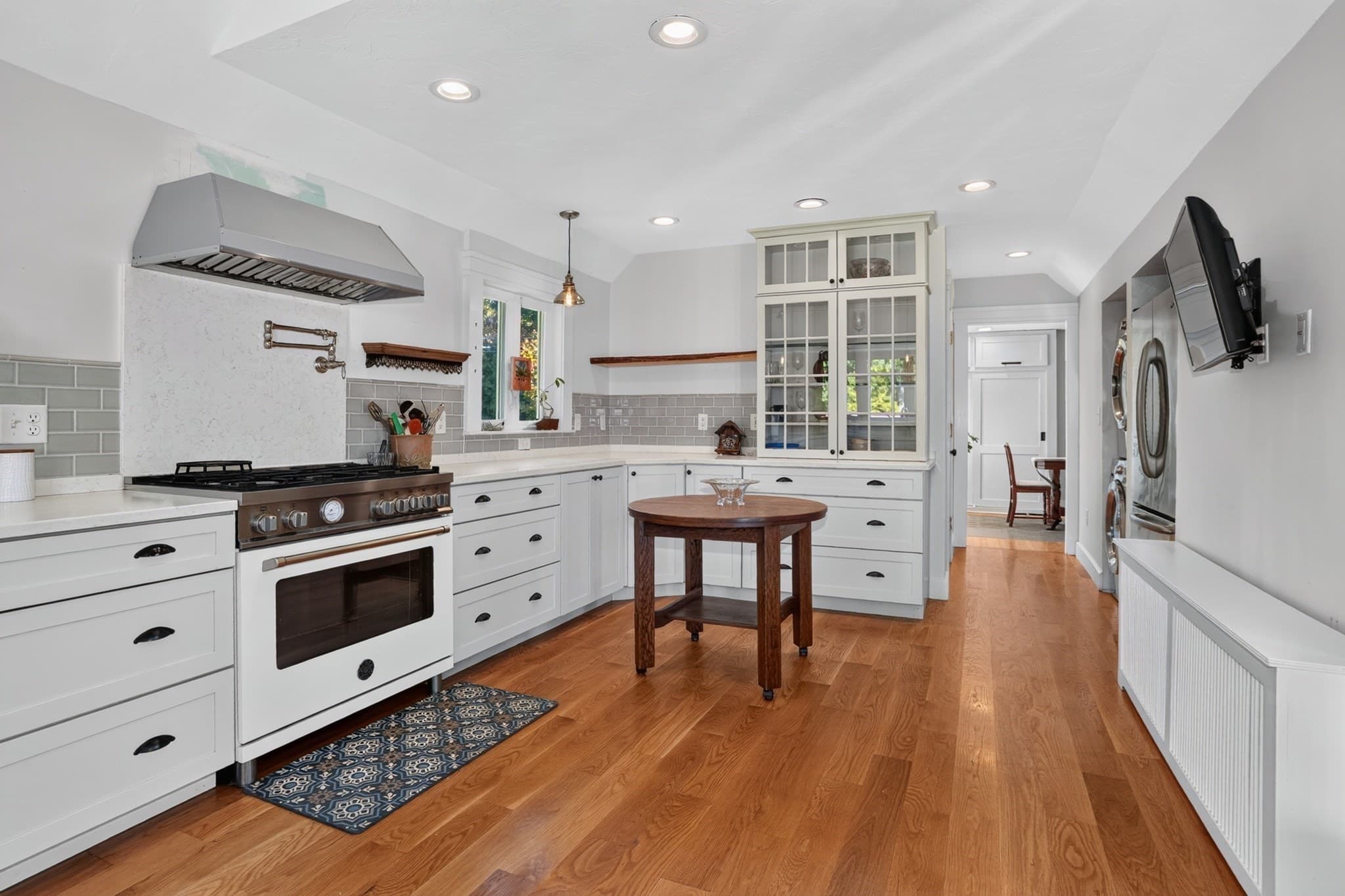 Single Family Residence at 151 Southville Rd, Southborough MA 01772, Southborough, photo 5 of 38