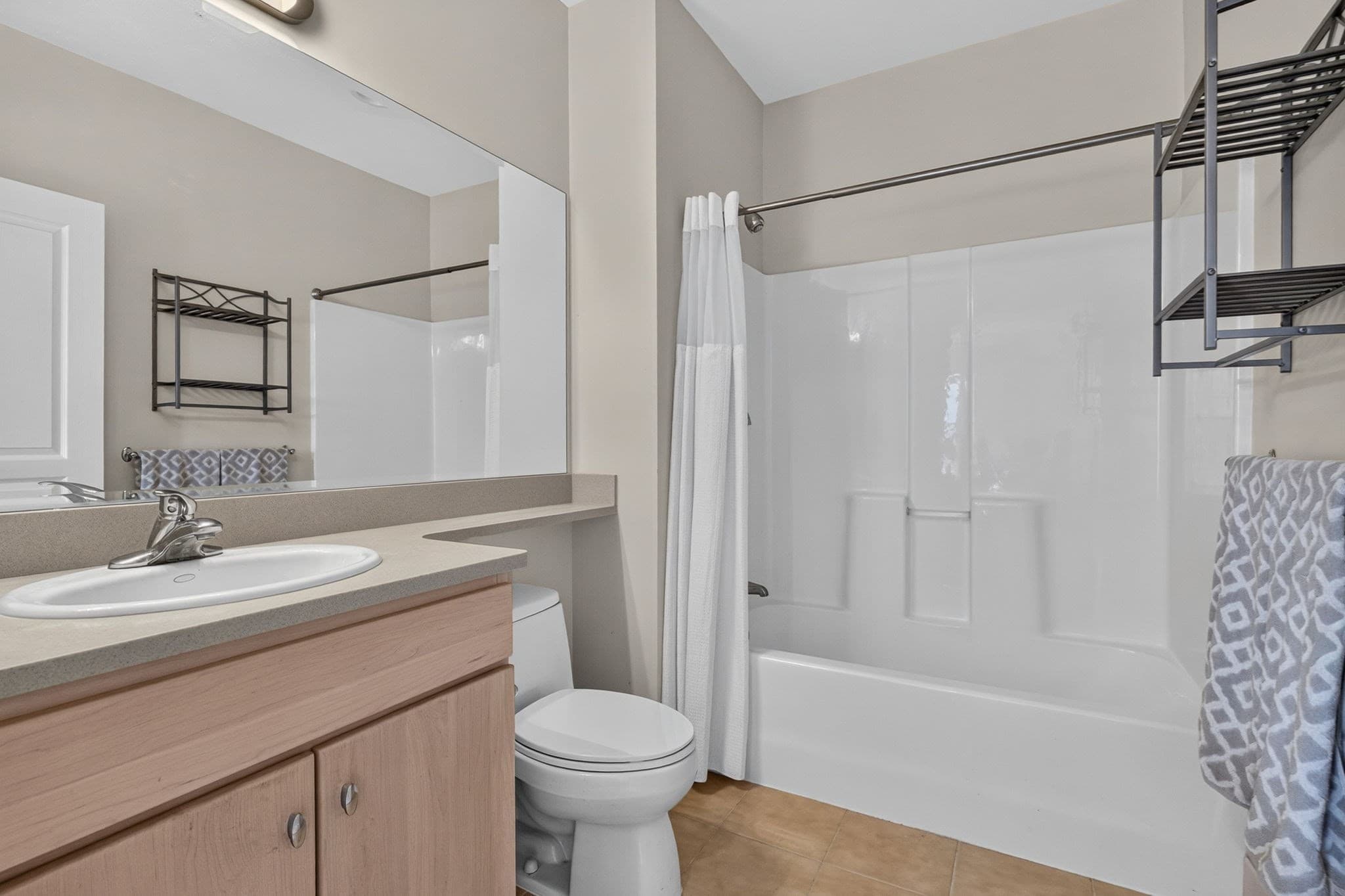 Condominium at 5 Repton Cir # 5213, Watertown MA 02472, Watertown, photo 18 of 34