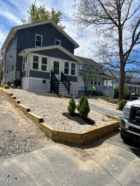 Single Family Residence at 154 West St, Randolph MA 02368, Randolph, photo 2 of 11