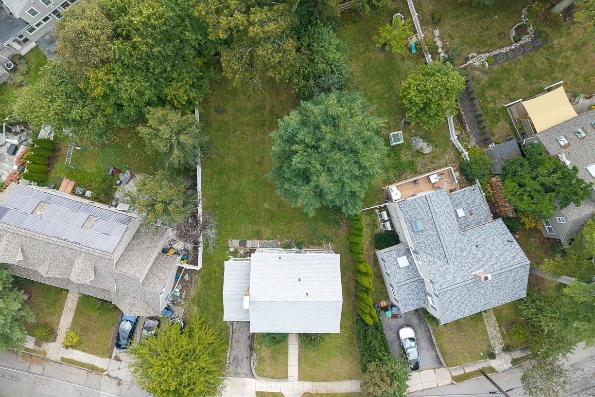 Single Family Residence at 106 Walnut Hill Rd, Newton MA 02461, Newton, photo 2 of 10