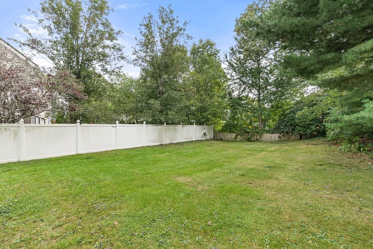 Single Family Residence at 106 Walnut Hill Rd, Newton MA 02461, Newton, photo 6 of 10