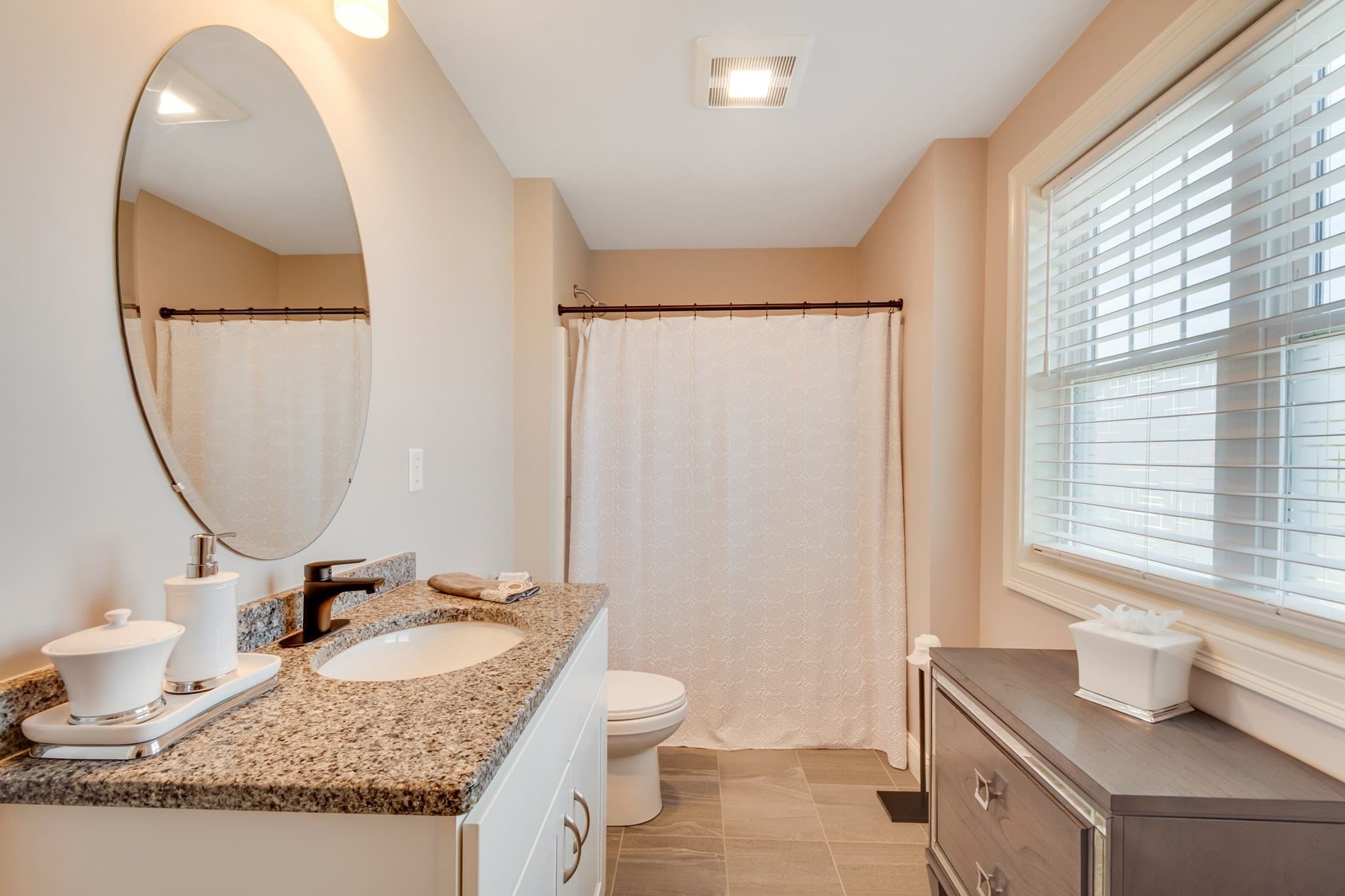 Condominium at 1409 Kenwood Way # 1409, Clinton MA 01510, Clinton, photo 24 of 33