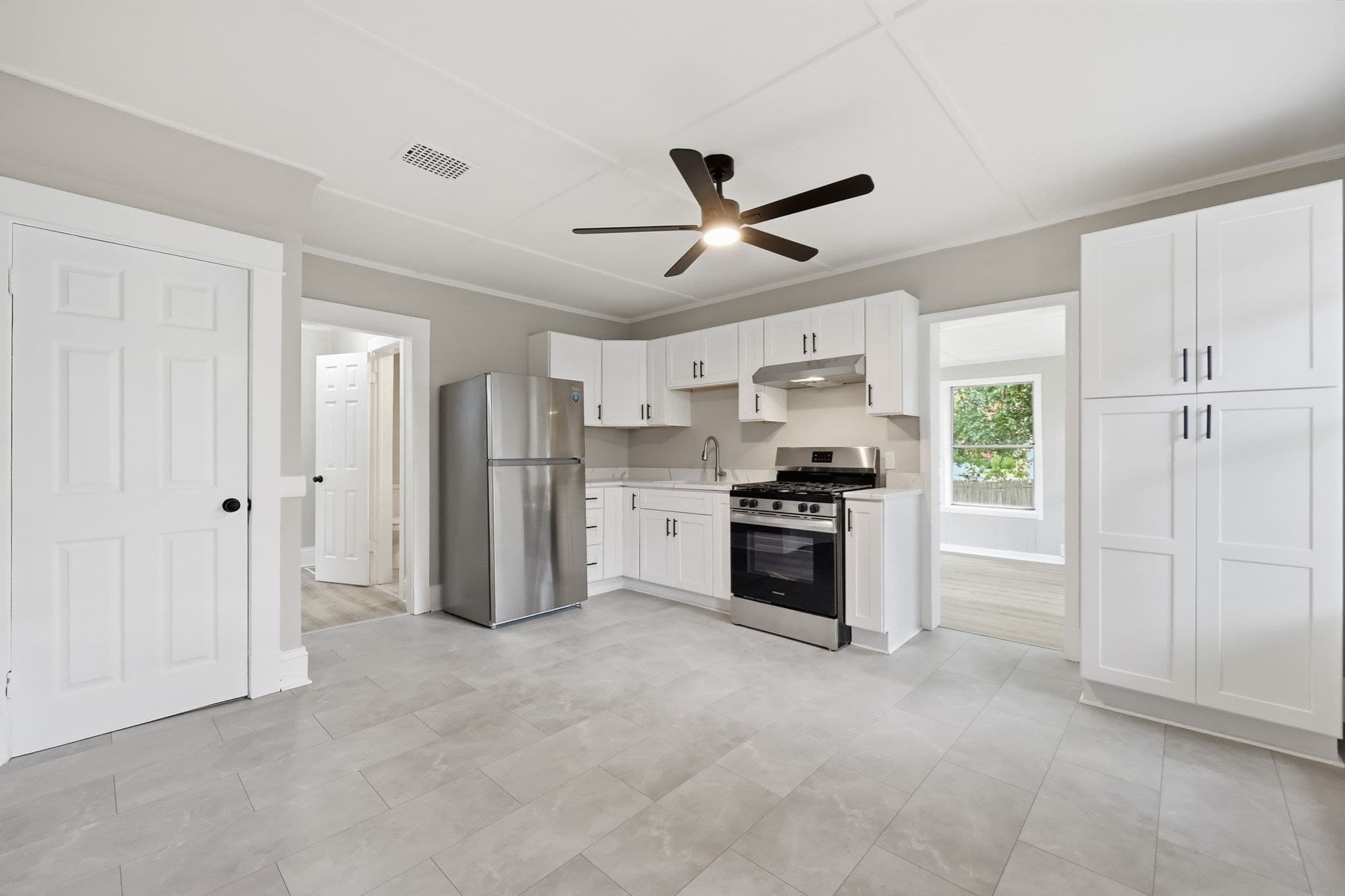 Single Family Residence at 13 Furrow St, Westfield MA 01085, Westfield, photo 13 of 32