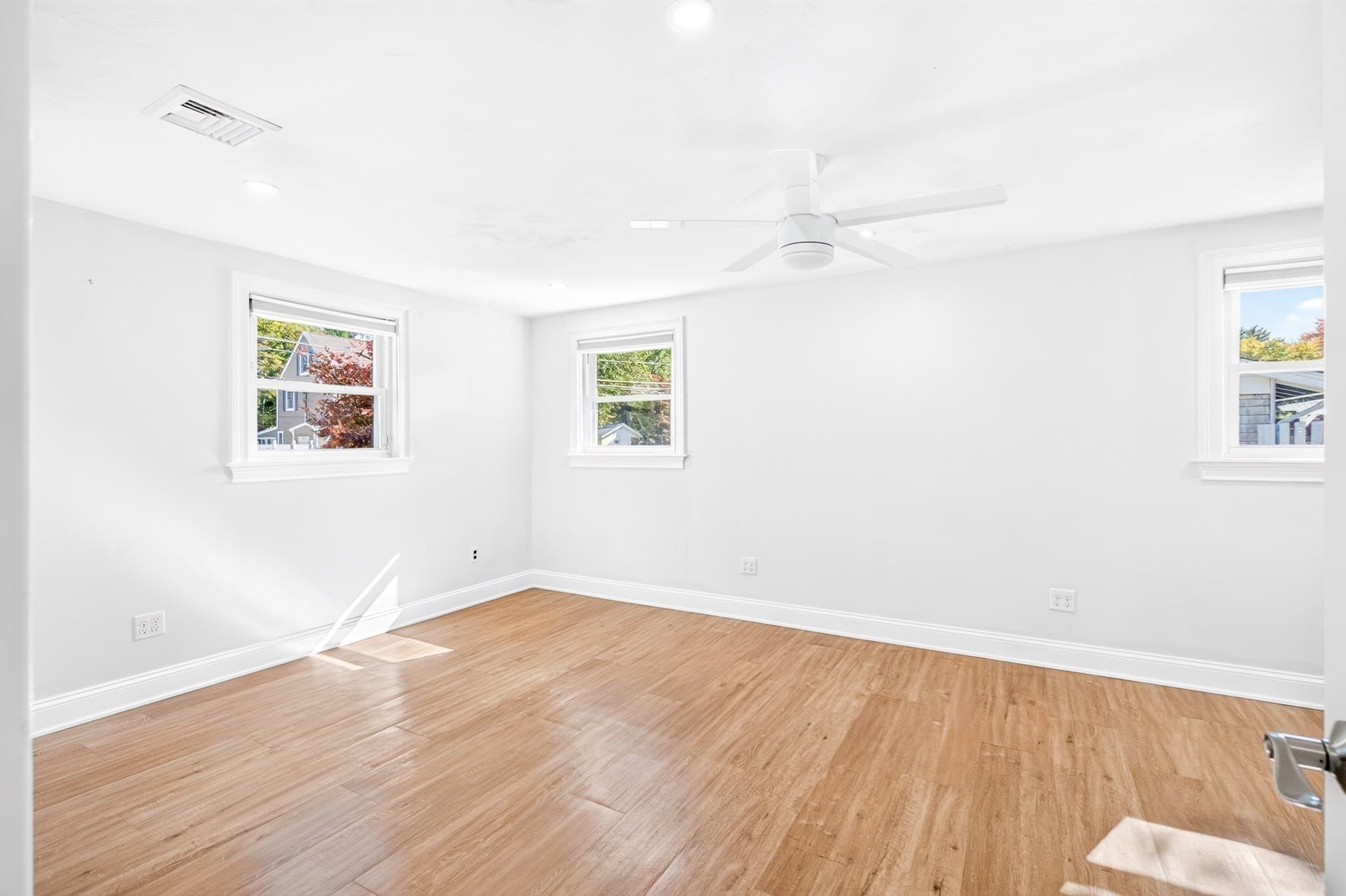 Single Family Residence at 15 Roger Rd, Holbrook MA 02343, Holbrook, photo 10 of 37