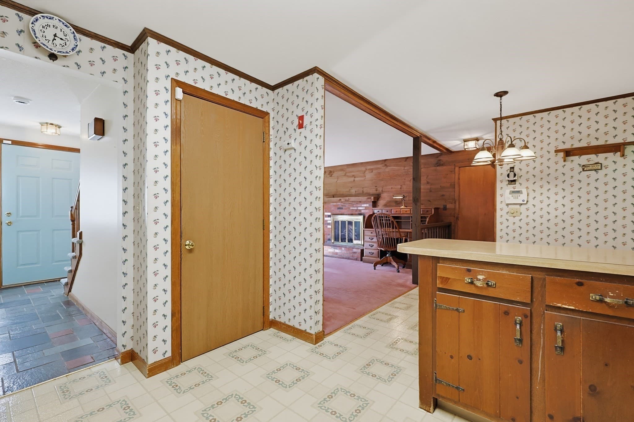 Single Family Residence at 39 Janock Rd., Milford MA 01757, Milford, photo 7 of 42