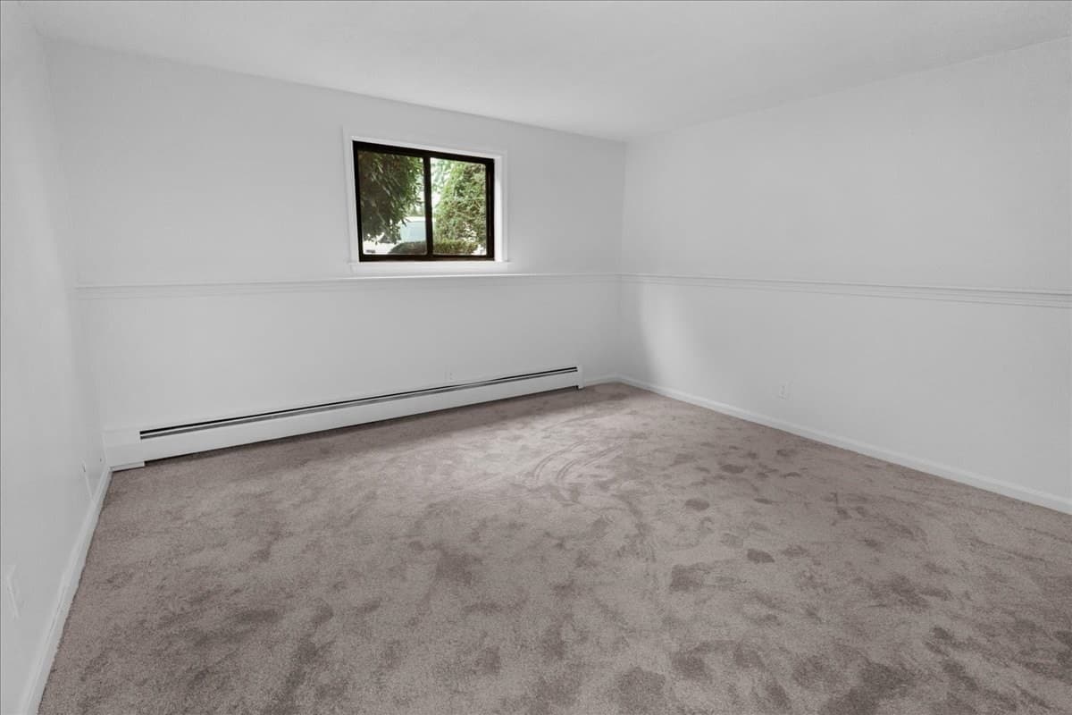 Condominium at 635 W Lowell Ave # 2, Haverhill MA 01832, Haverhill, photo 2 of 10