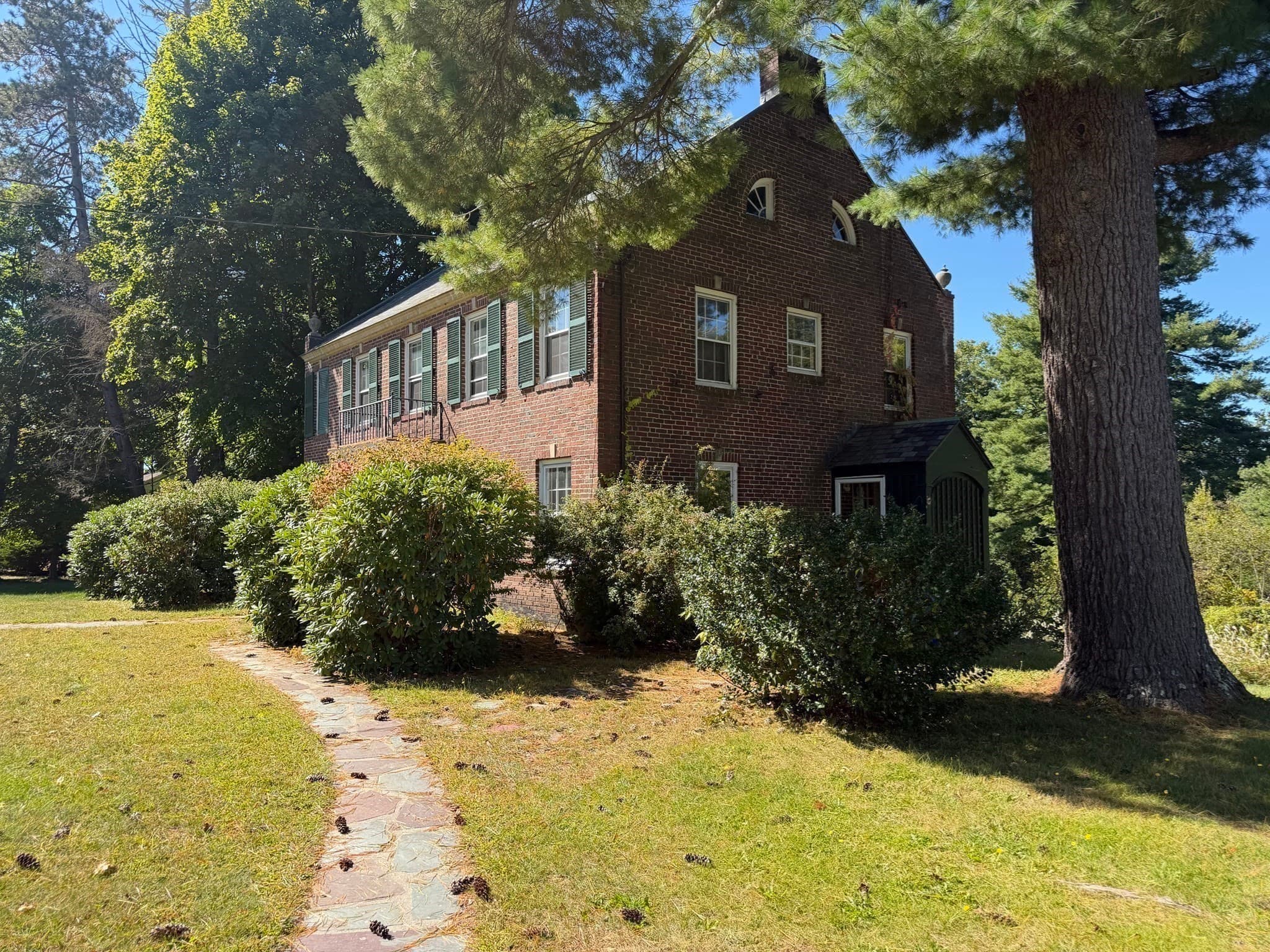 Single Family Residence at 616 Bernardston Rd, Greenfield MA 01301, Greenfield, photo 3 of 34