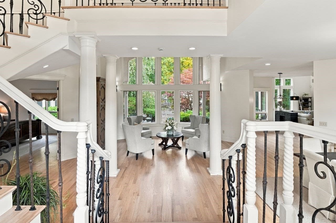 Single Family Residence at 37 Putnam Hill Road, Sutton MA 01590, Sutton, photo 3 of 42