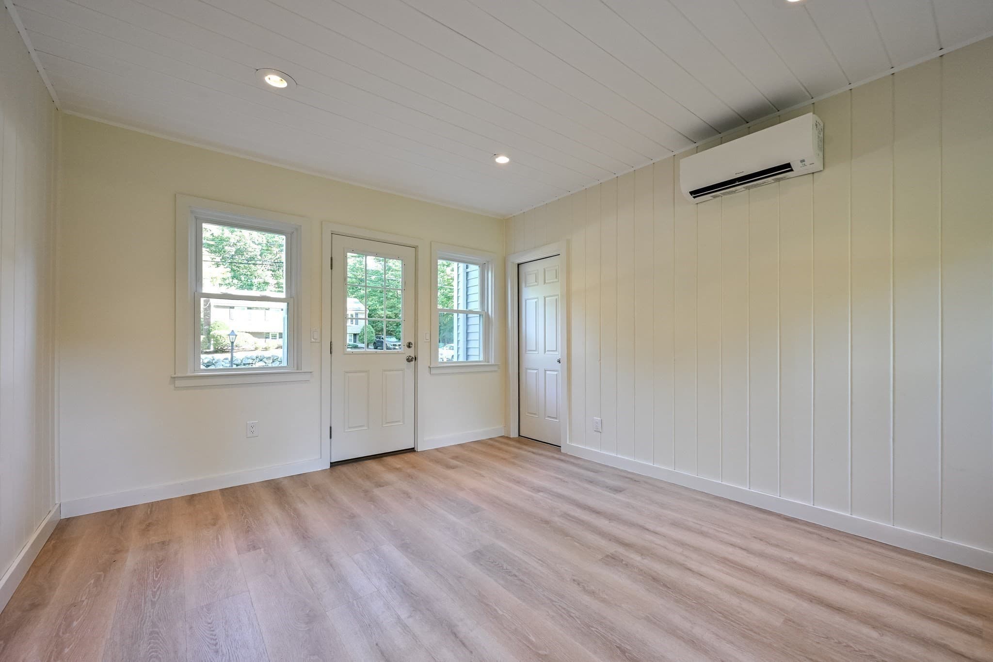 Single Family Residence at 491 Maple St, Mansfield MA 02048, Mansfield, photo 9 of 41