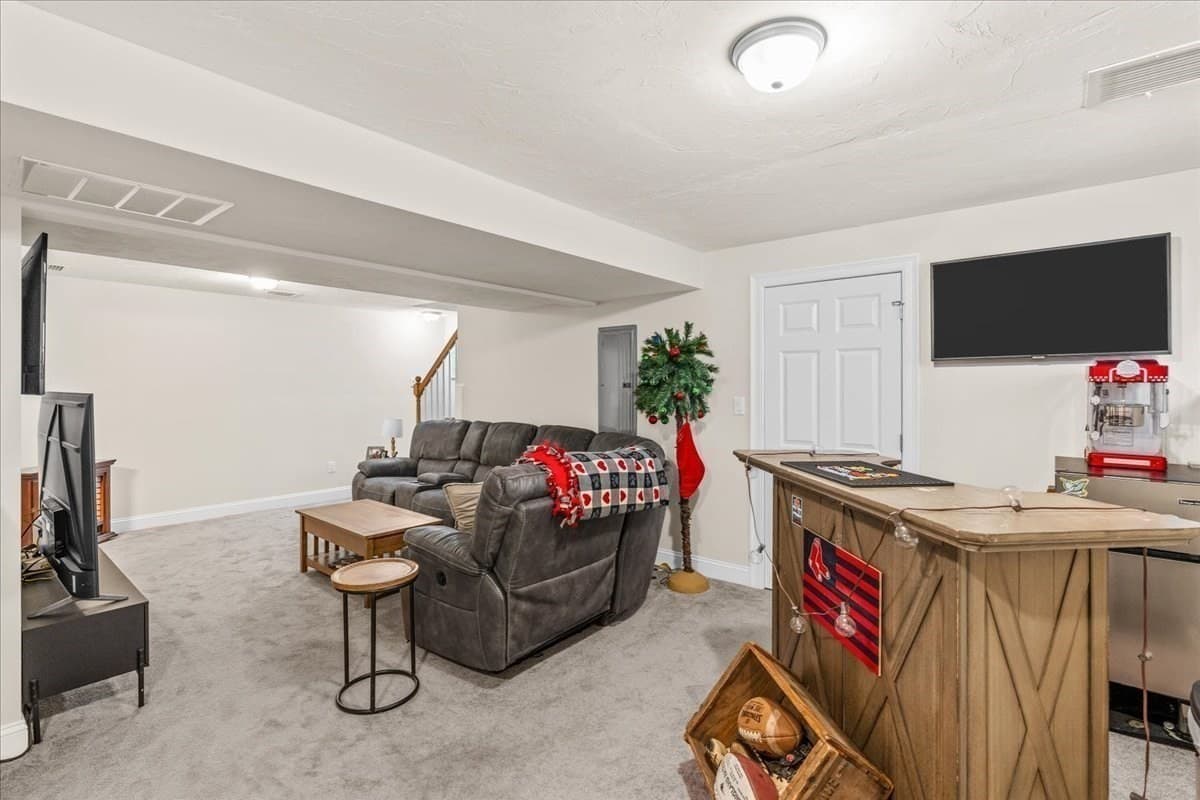 Condominium at 189 Centre Avenue # 2, Abington MA 02351, Abington, photo 27 of 42