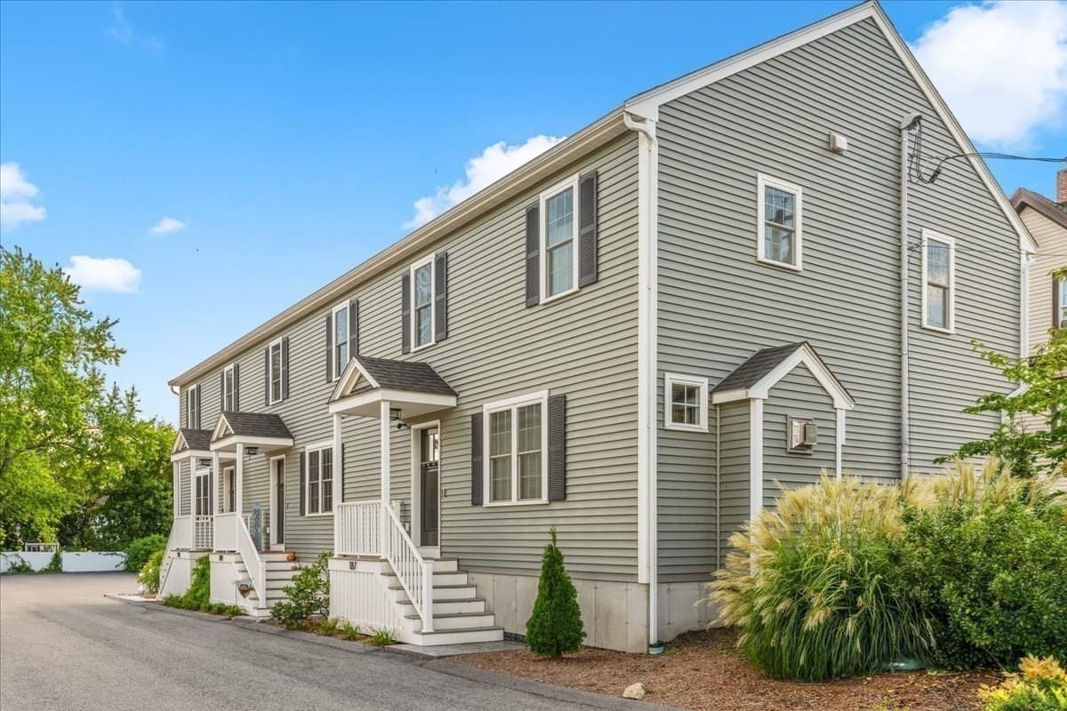 Condominium at 189 Centre Avenue # 2, Abington MA 02351, Abington, photo 2 of 42
