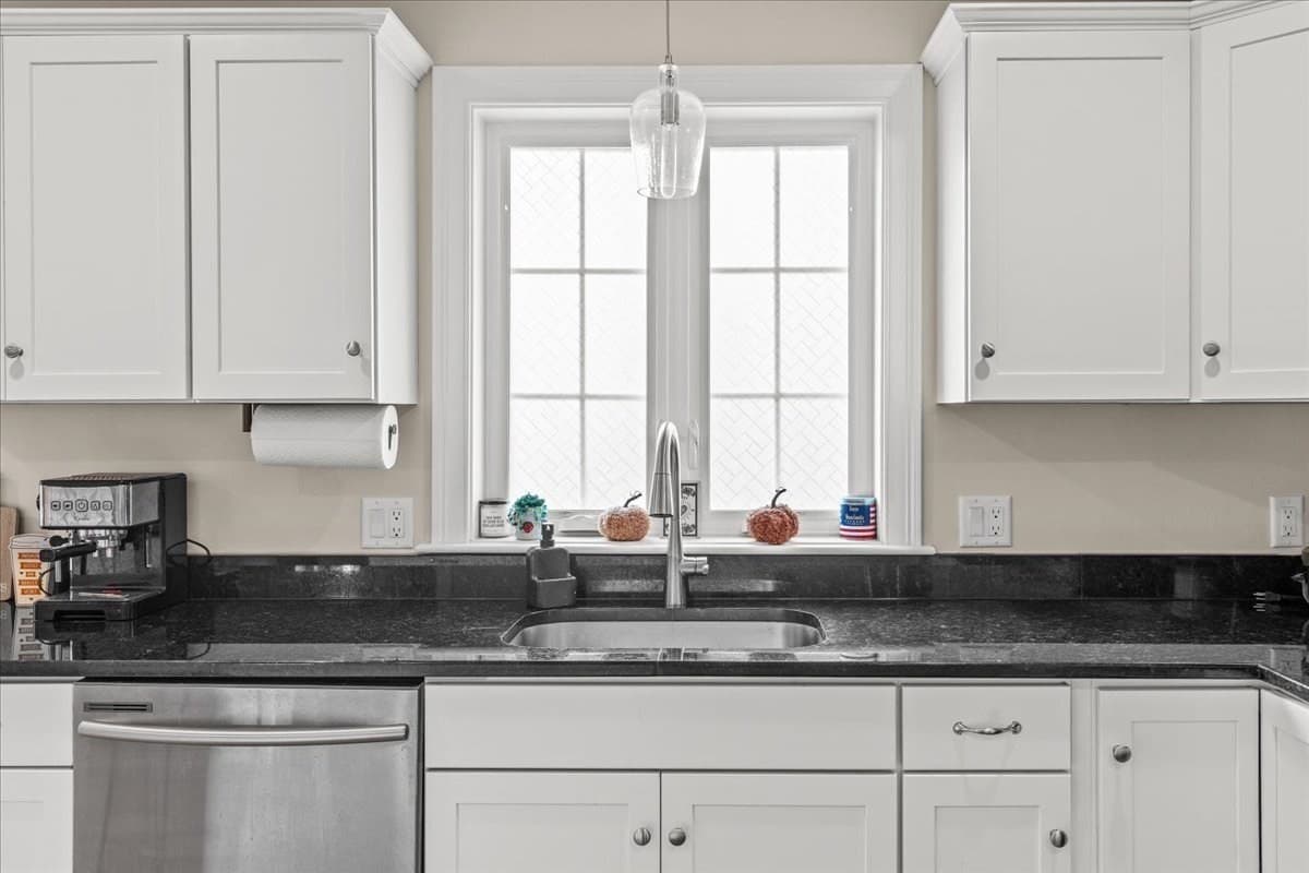 Condominium at 189 Centre Avenue # 2, Abington MA 02351, Abington, photo 16 of 42