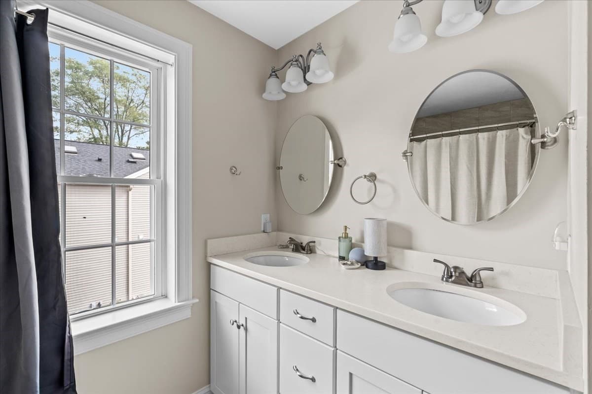 Condominium at 189 Centre Avenue # 2, Abington MA 02351, Abington, photo 22 of 42