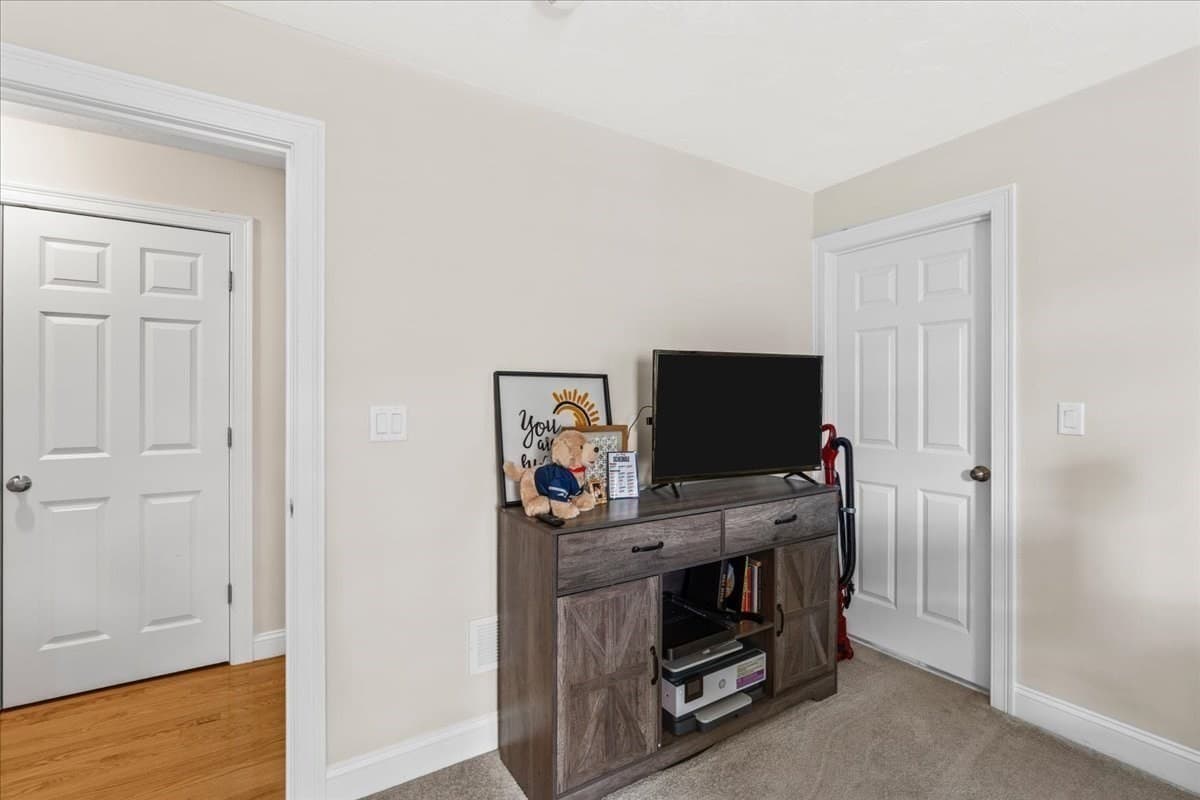 Condominium at 189 Centre Avenue # 2, Abington MA 02351, Abington, photo 24 of 42