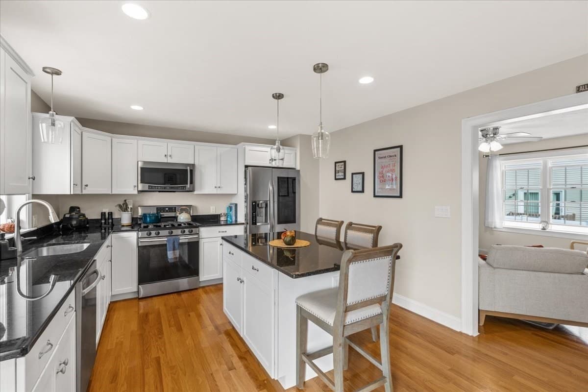 Condominium at 189 Centre Avenue # 2, Abington MA 02351, Abington, photo 10 of 42