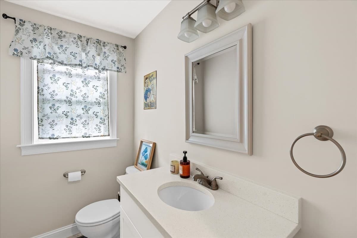 Condominium at 189 Centre Avenue # 2, Abington MA 02351, Abington, photo 19 of 42