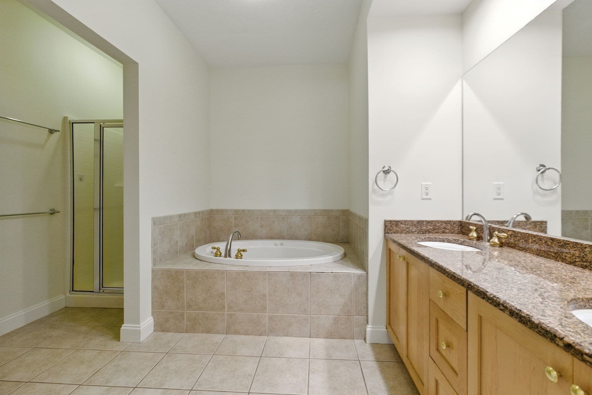 Condominium at 1206 Albion Rd # 1206, Bedford MA 01730, Bedford, photo 18 of 30