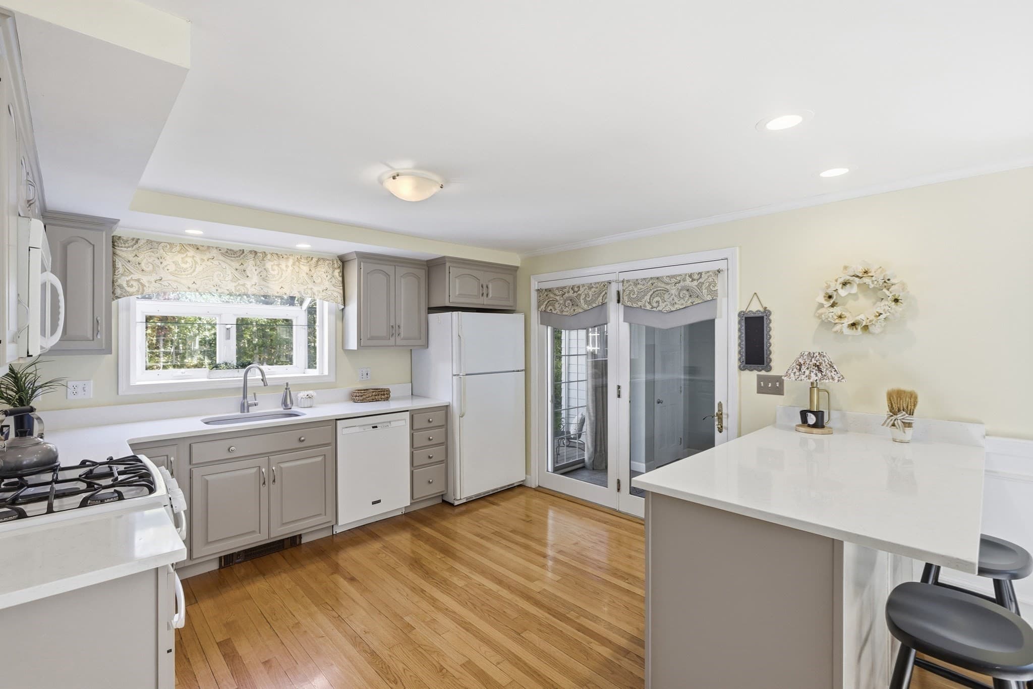 Single Family Residence at 19 Evergreen Rd, Acton MA 01720, Acton, photo 10 of 42