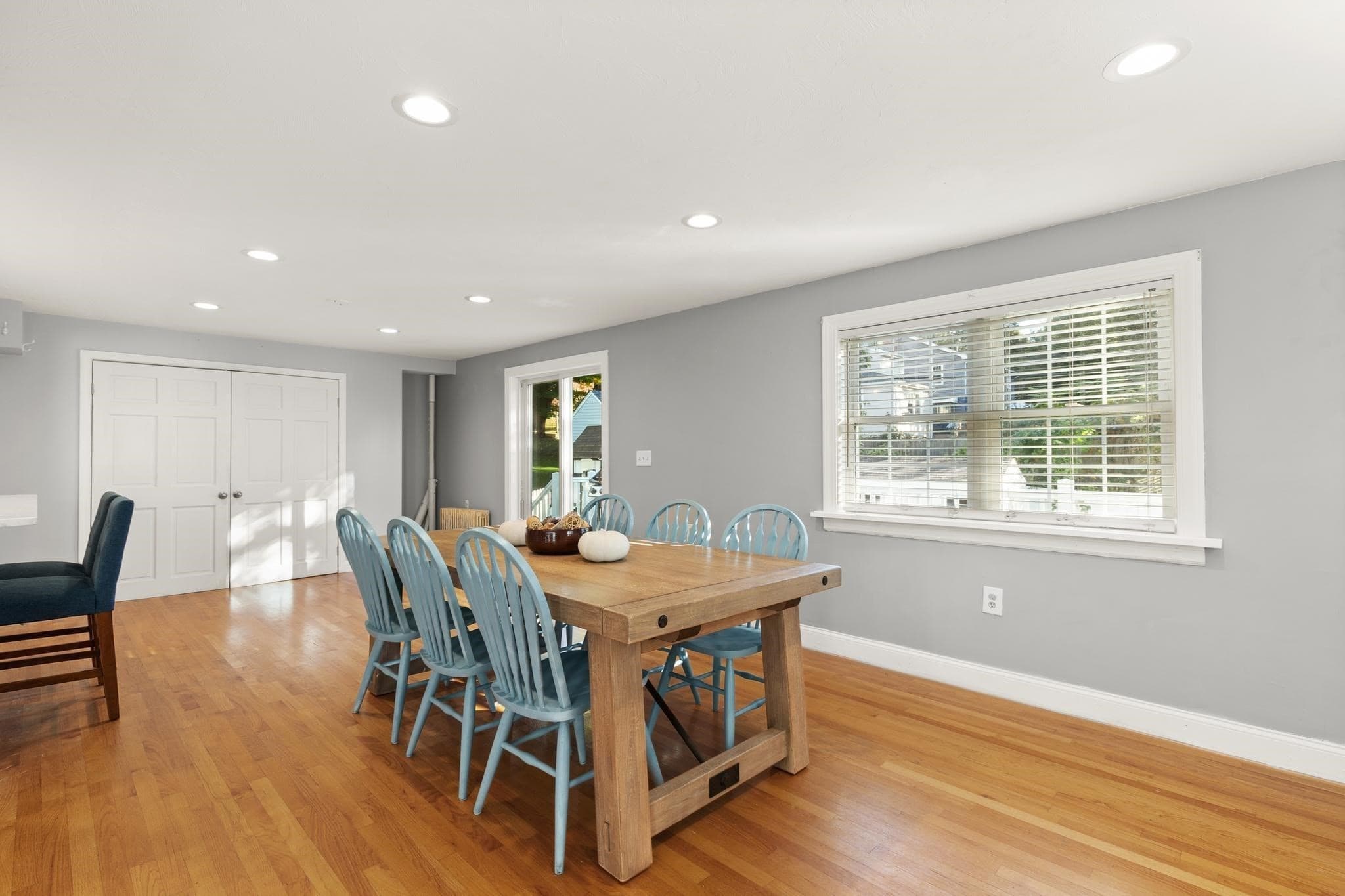 Single Family Residence at 6 Longworth Rd, Worcester MA 01602, Worcester, photo 10 of 39