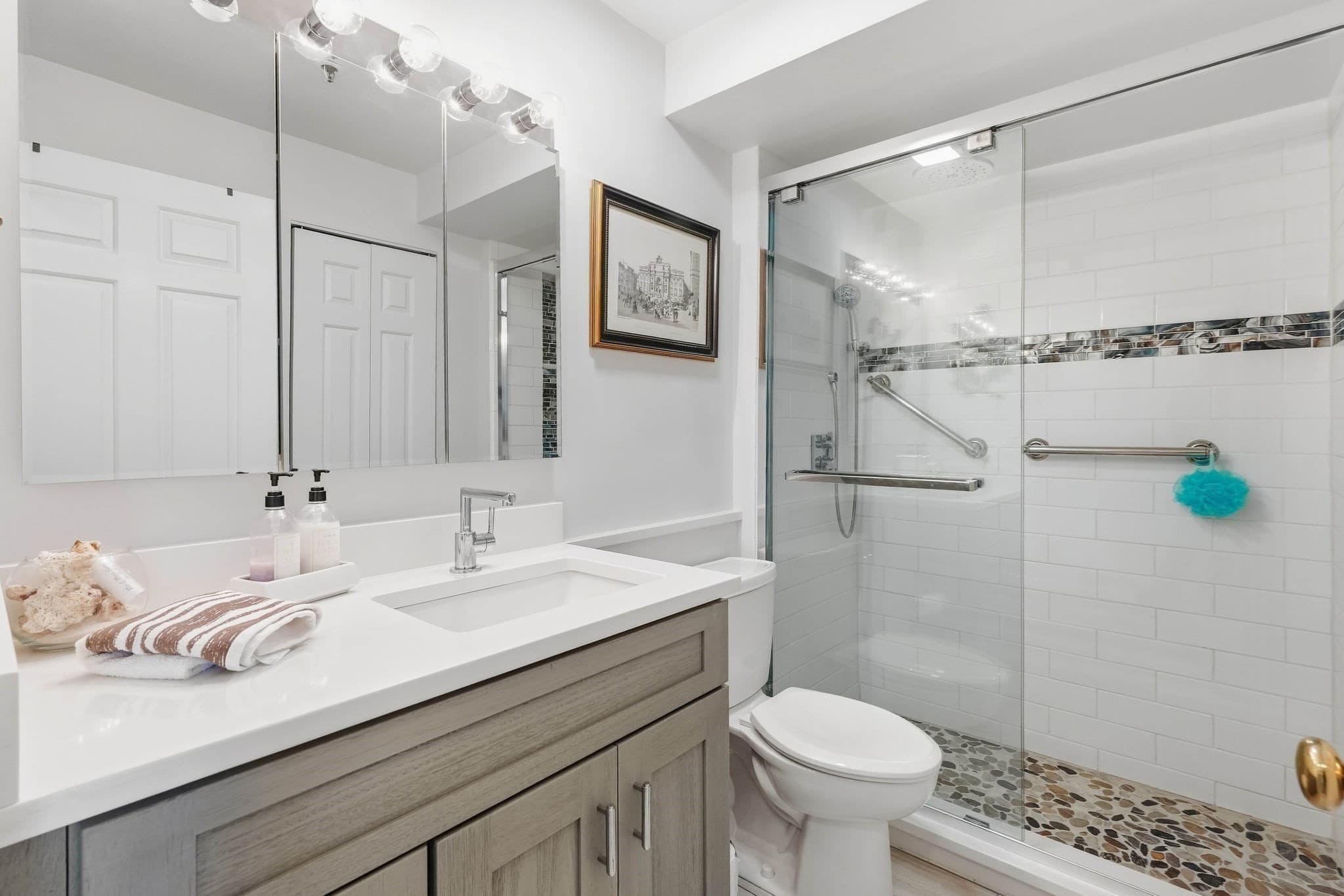 Condominium at 350 Revere Beach Blvd # 13R, Revere MA 02151, Revere, photo 26 of 42