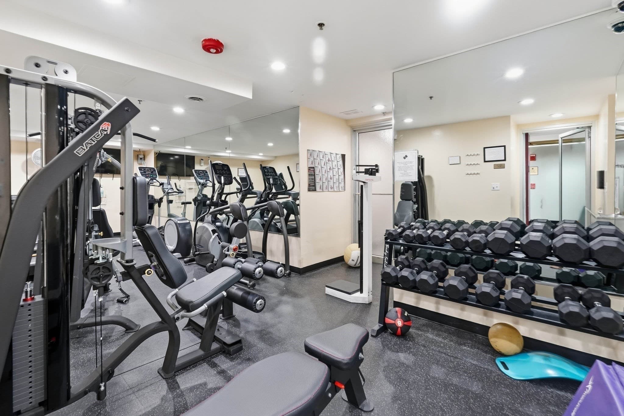 Condominium at 350 Revere Beach Blvd # 13R, Revere MA 02151, Revere, photo 28 of 42