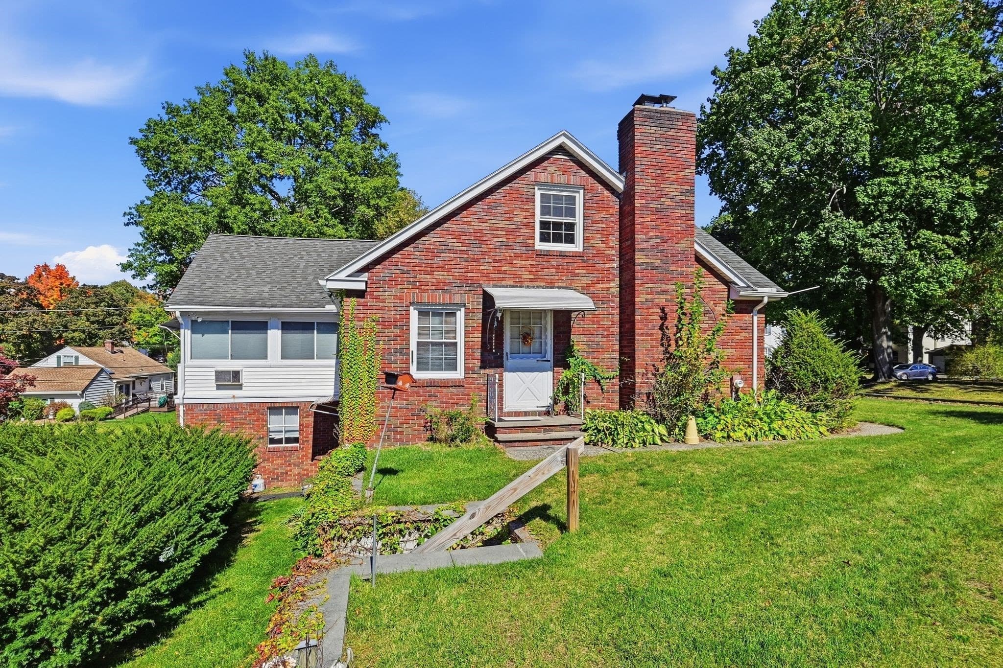 Single Family Residence at 16 Holly Ct, Springfield MA 01151, Springfield, photo 37 of 42