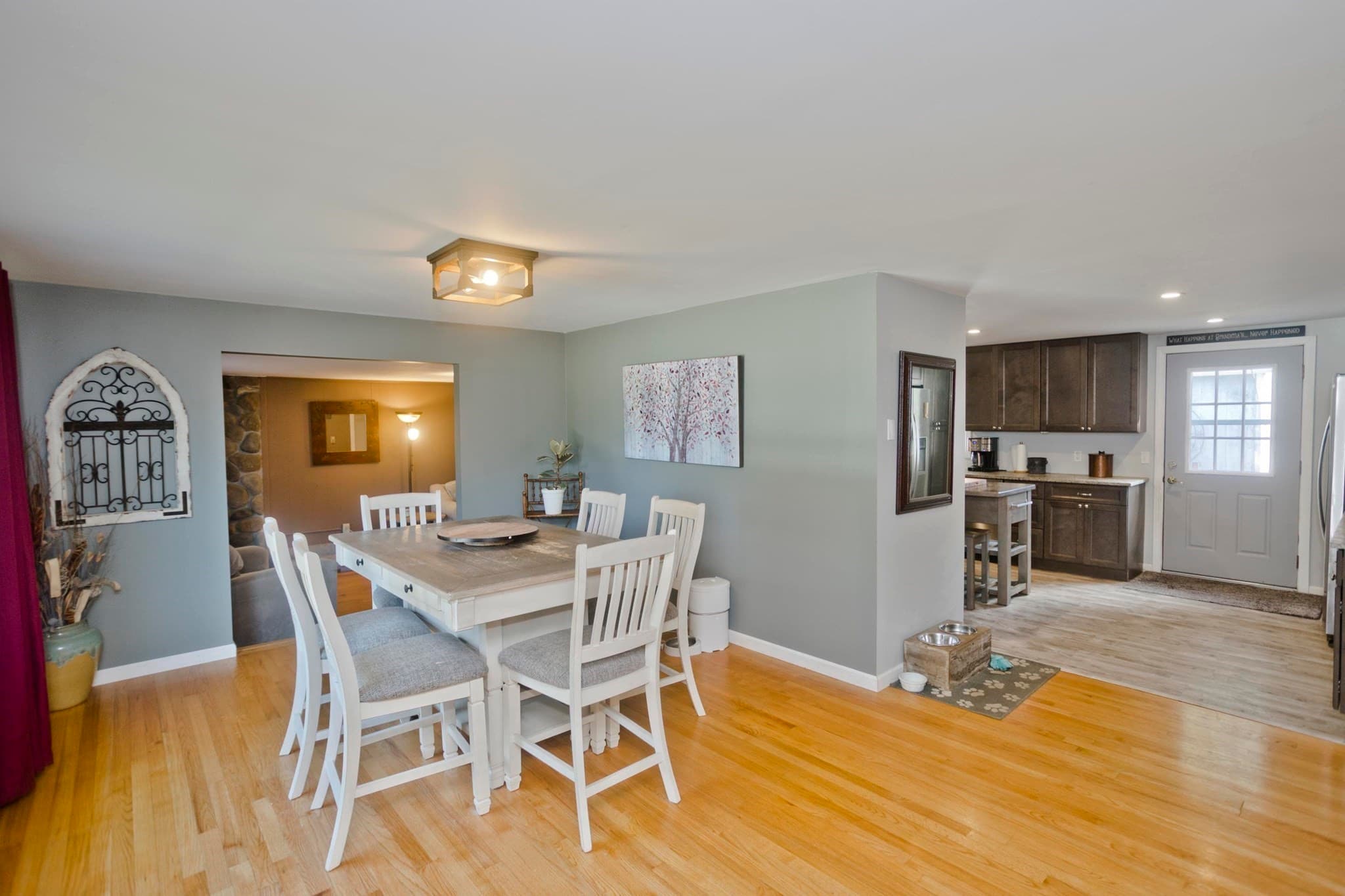Single Family Residence at 107 Parenteau Dr, Chicopee MA 01020, Chicopee, photo 6 of 40