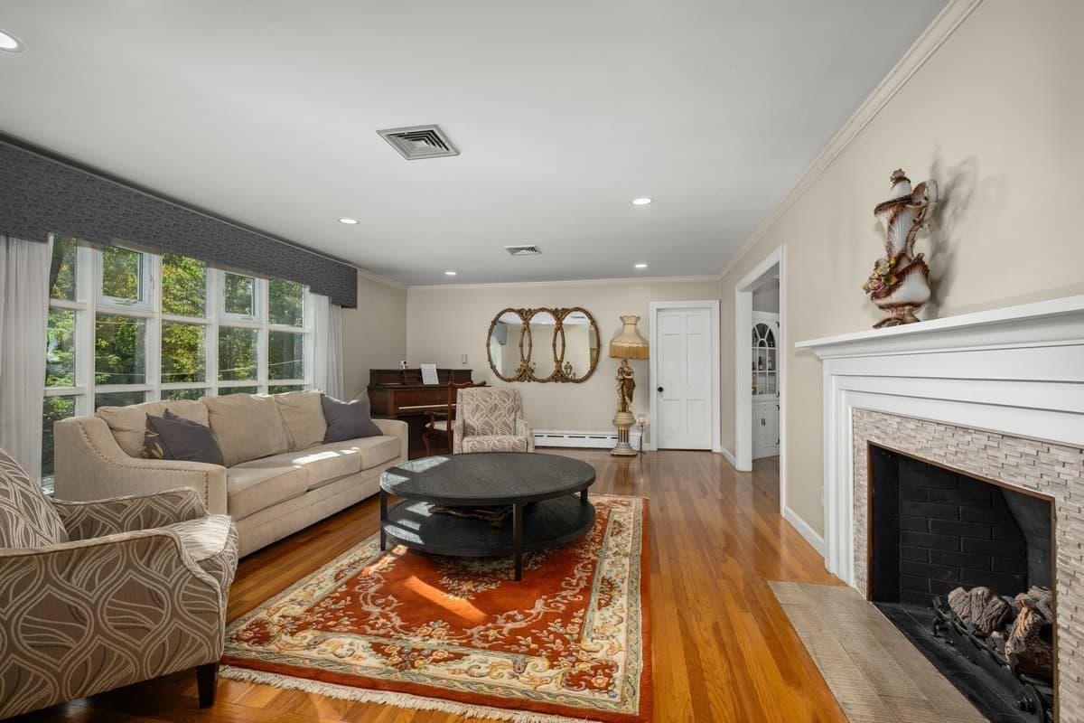 Single Family Residence at 15 Juniper Rd, Fitchburg MA 01420, Fitchburg, photo 9 of 35