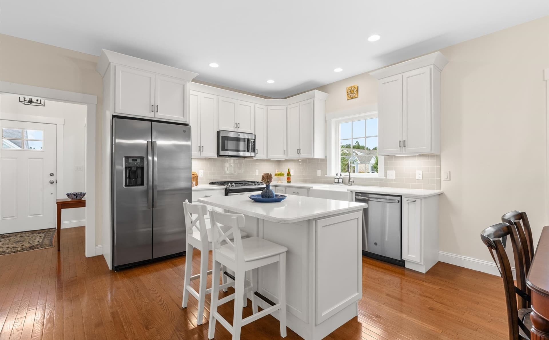 Single Family Residence at 106 White Clover Trl, Plymouth MA 02360, photo 8 of 33
