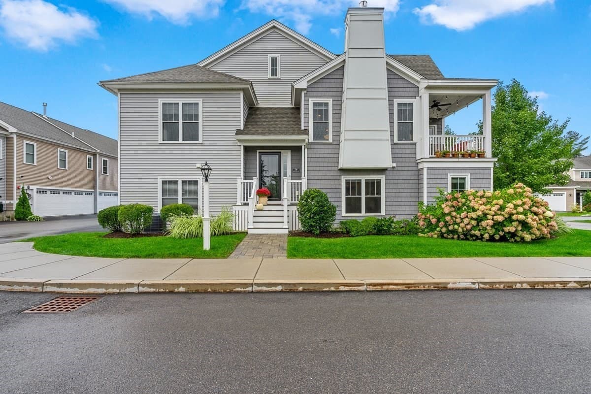 79 Sunflower Way, Plymouth MA 02360