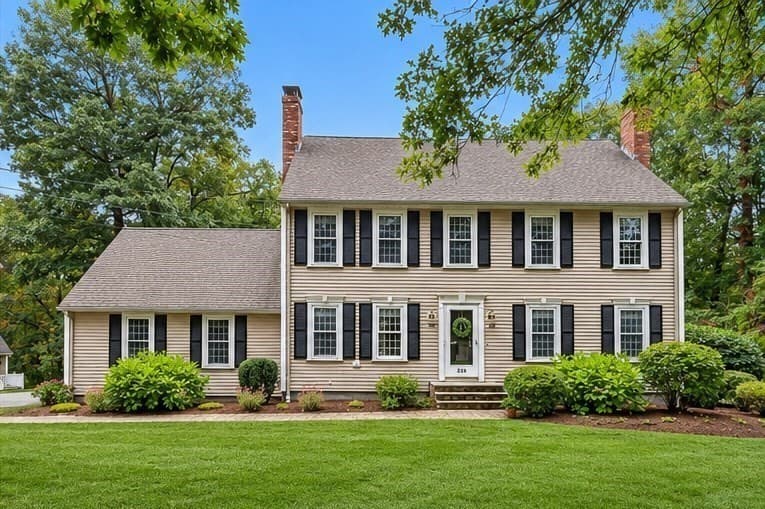 220 Abbott St, North Andover MA 01845
