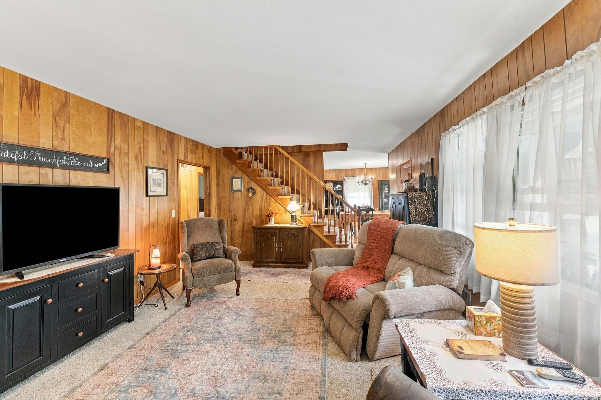 Single Family Residence at 480 Hartford Ave E, Uxbridge MA 01569, Uxbridge, photo 10 of 42