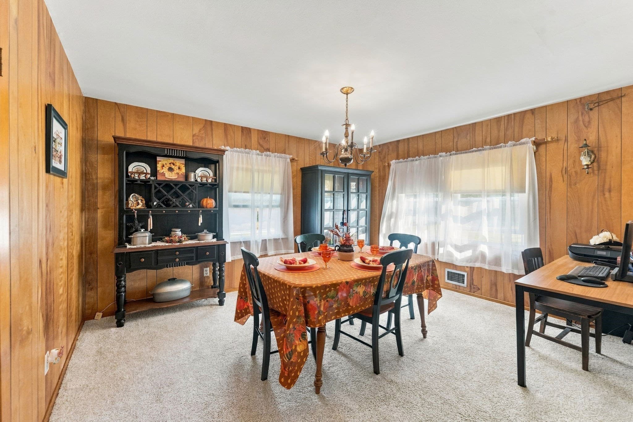 Single Family Residence at 480 Hartford Ave E, Uxbridge MA 01569, Uxbridge, photo 11 of 42