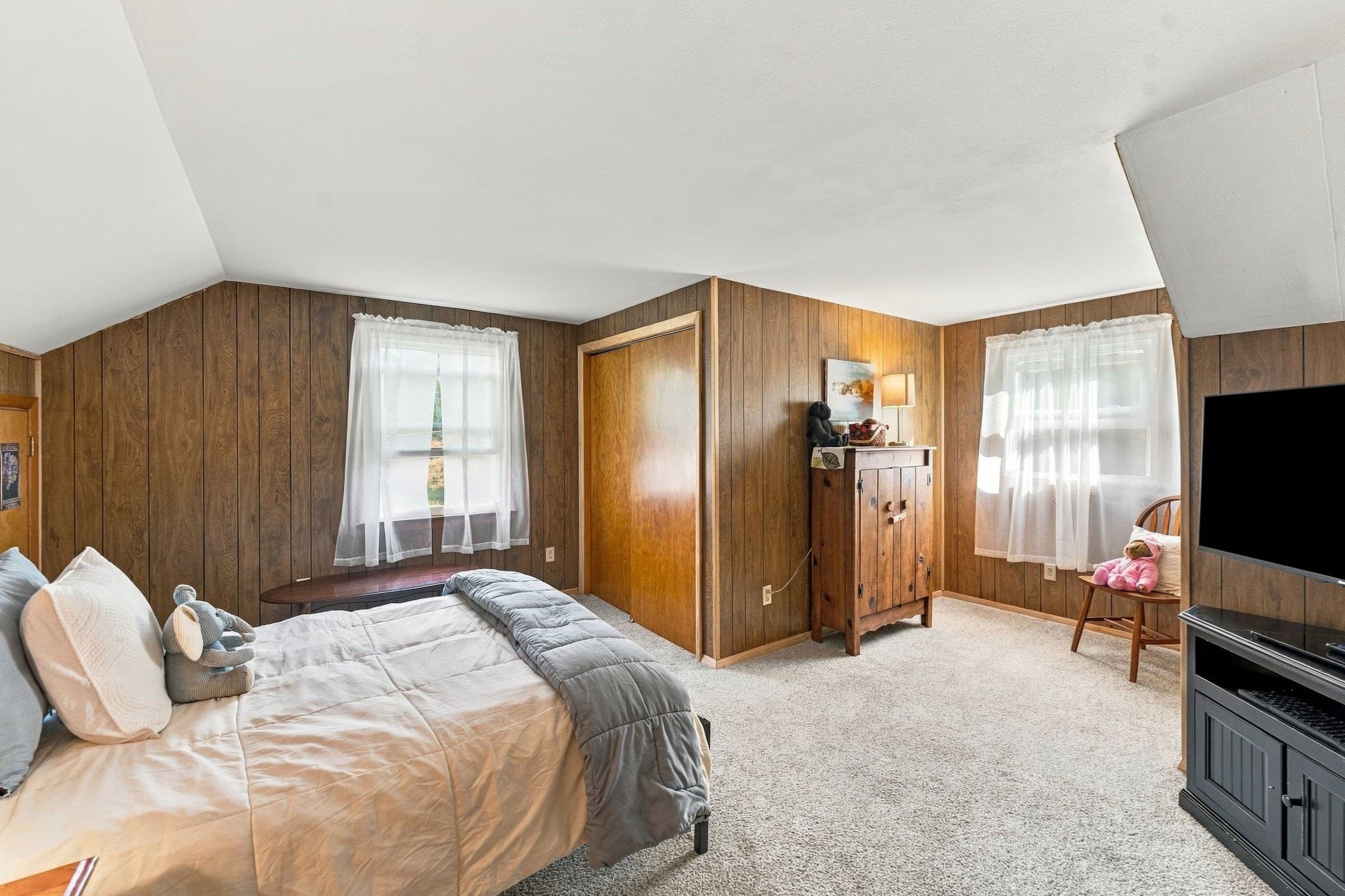Single Family Residence at 480 Hartford Ave E, Uxbridge MA 01569, Uxbridge, photo 25 of 42