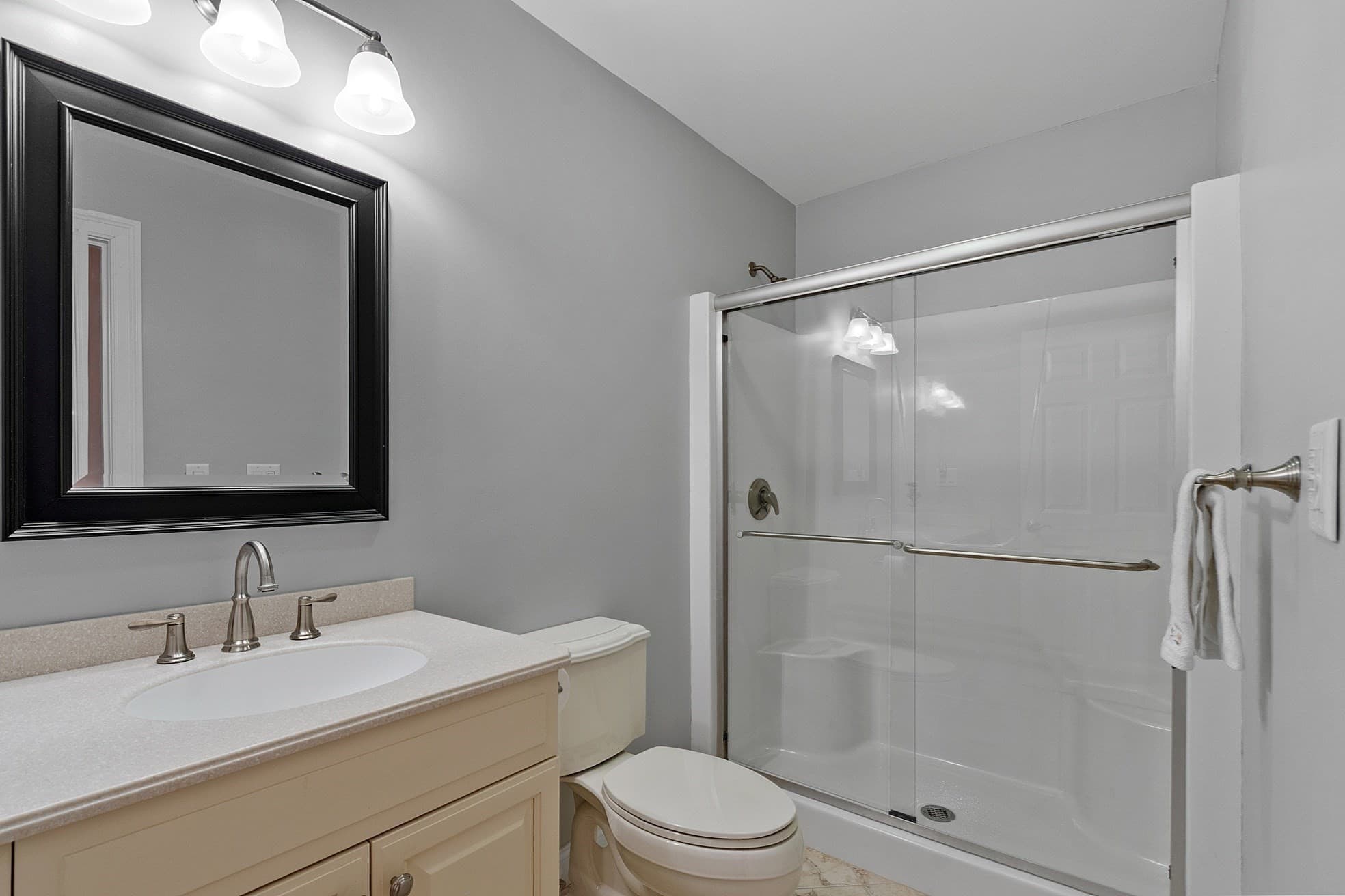 Condominium at 7 Ivana Dr # 7, Andover MA 01810, Andover, photo 30 of 42