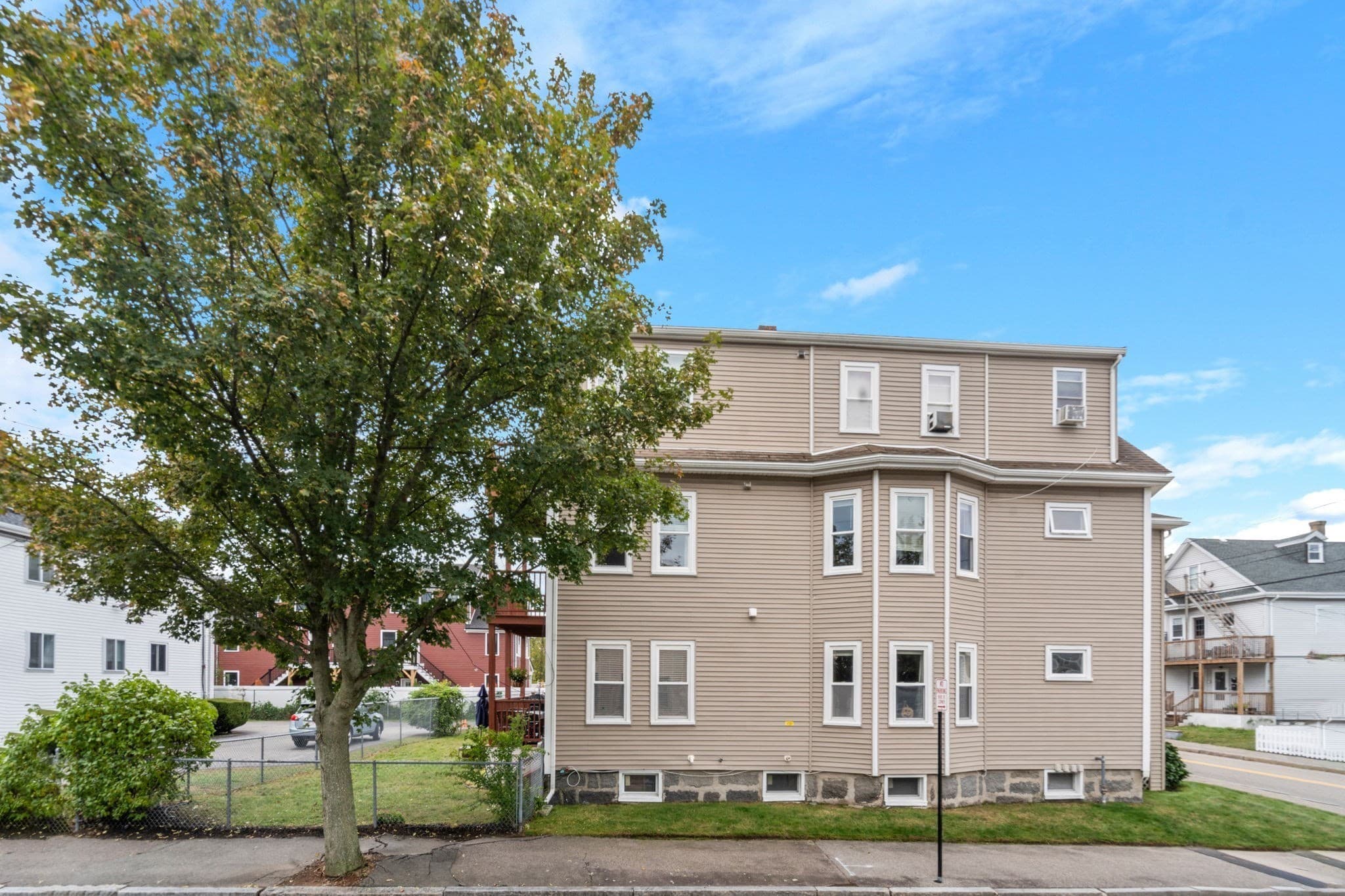 Condominium at 111 Sumner St # 2, Quincy MA 02169, Quincy, photo 33 of 42