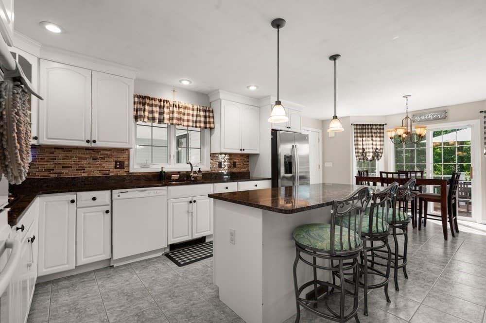 Single Family Residence at 10 Valley Rd, Danvers MA 01923, Danvers, photo 2 of 42