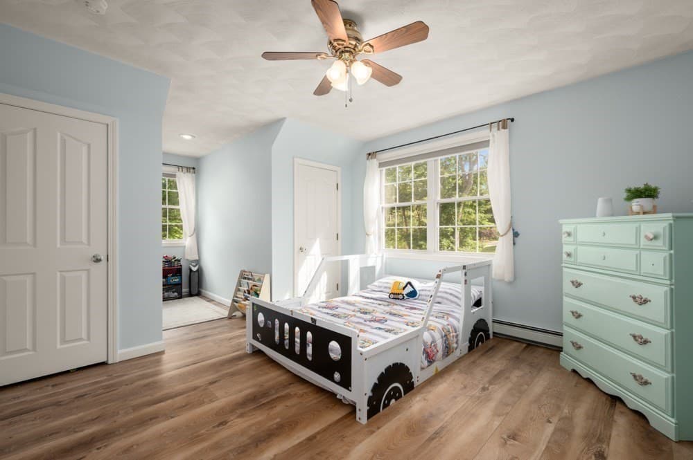 Single Family Residence at 10 Valley Rd, Danvers MA 01923, Danvers, photo 24 of 42